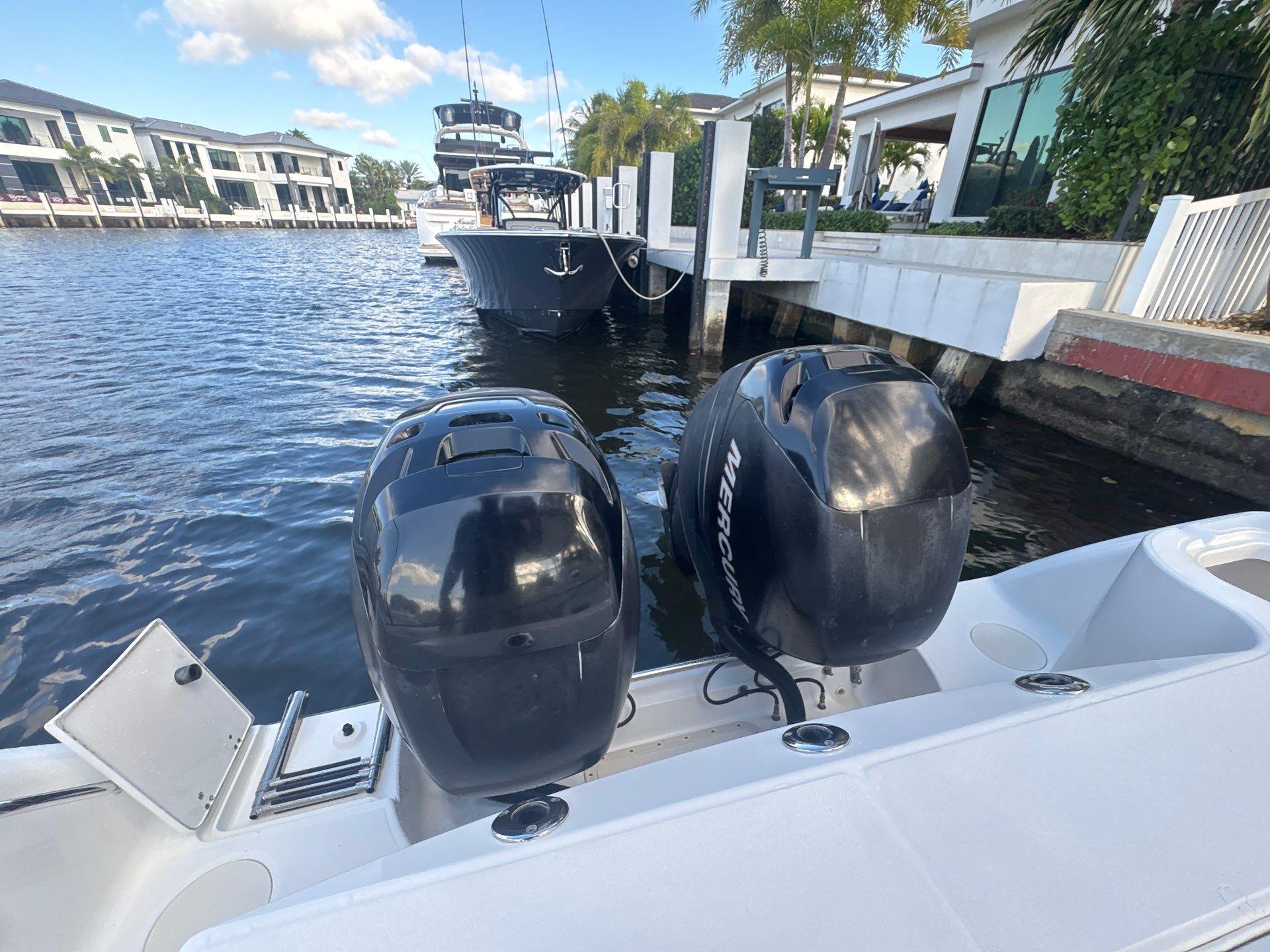 2007-boston-whaler-305-conquest-power-9687173-20250218155421508-1_XLARGE