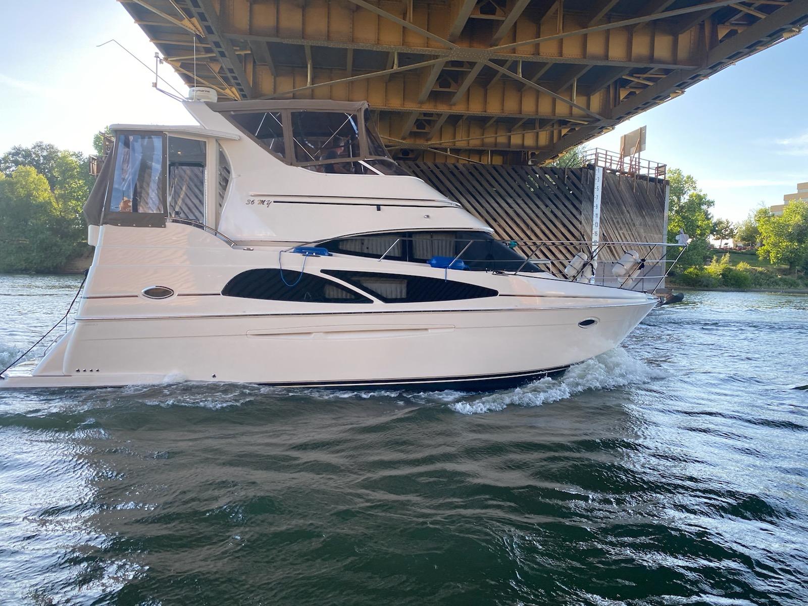 2005 36' Carver 36 Motor Yacht - Delta Marine Sales