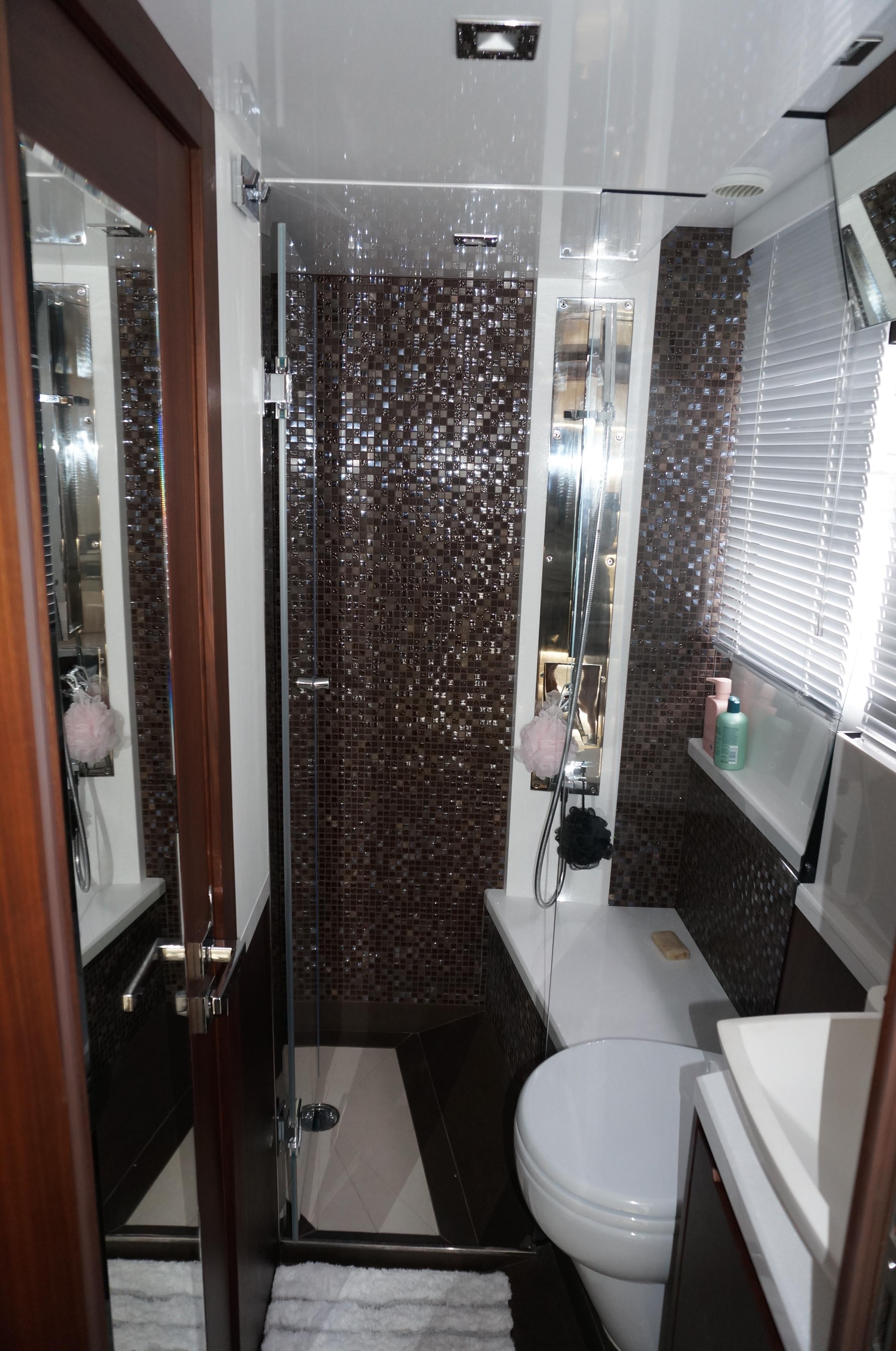 Guest Stateroom Head Compartment/Shower
