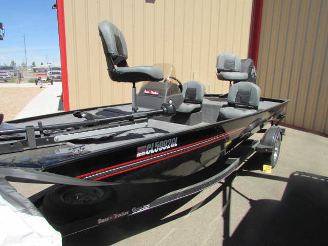 2020 Tracker Boats boat for sale, model of the boat is CLASSIC XL & Image # 4 of 9