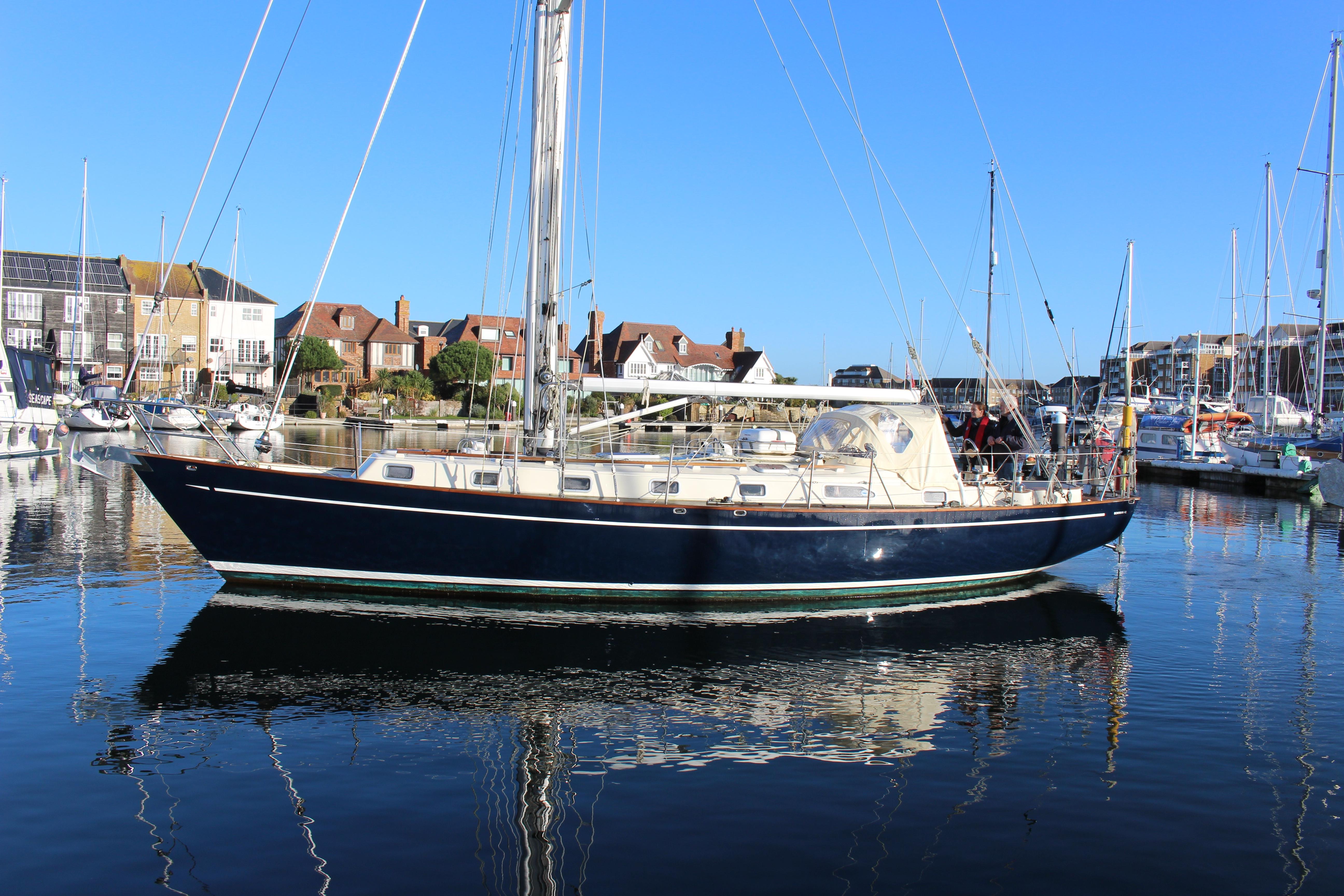 bowman 42 yacht