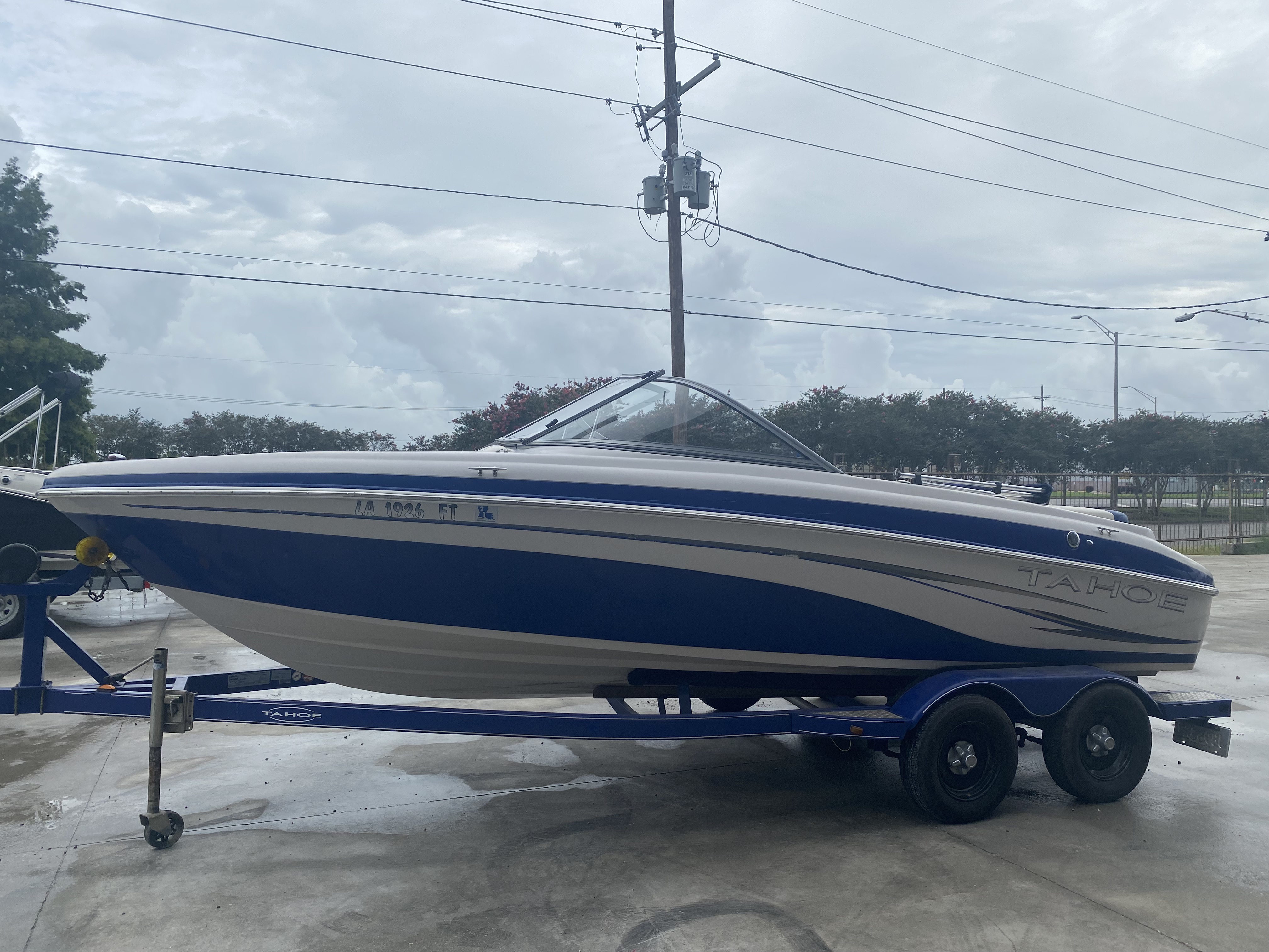 2008 Tahoe boat for sale, model of the boat is Q6 & Image # 8 of 10