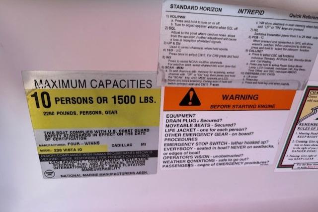 2000 Four Winns 238 Vista capacity and safety labels, max 10 persons or 1500 lbs.