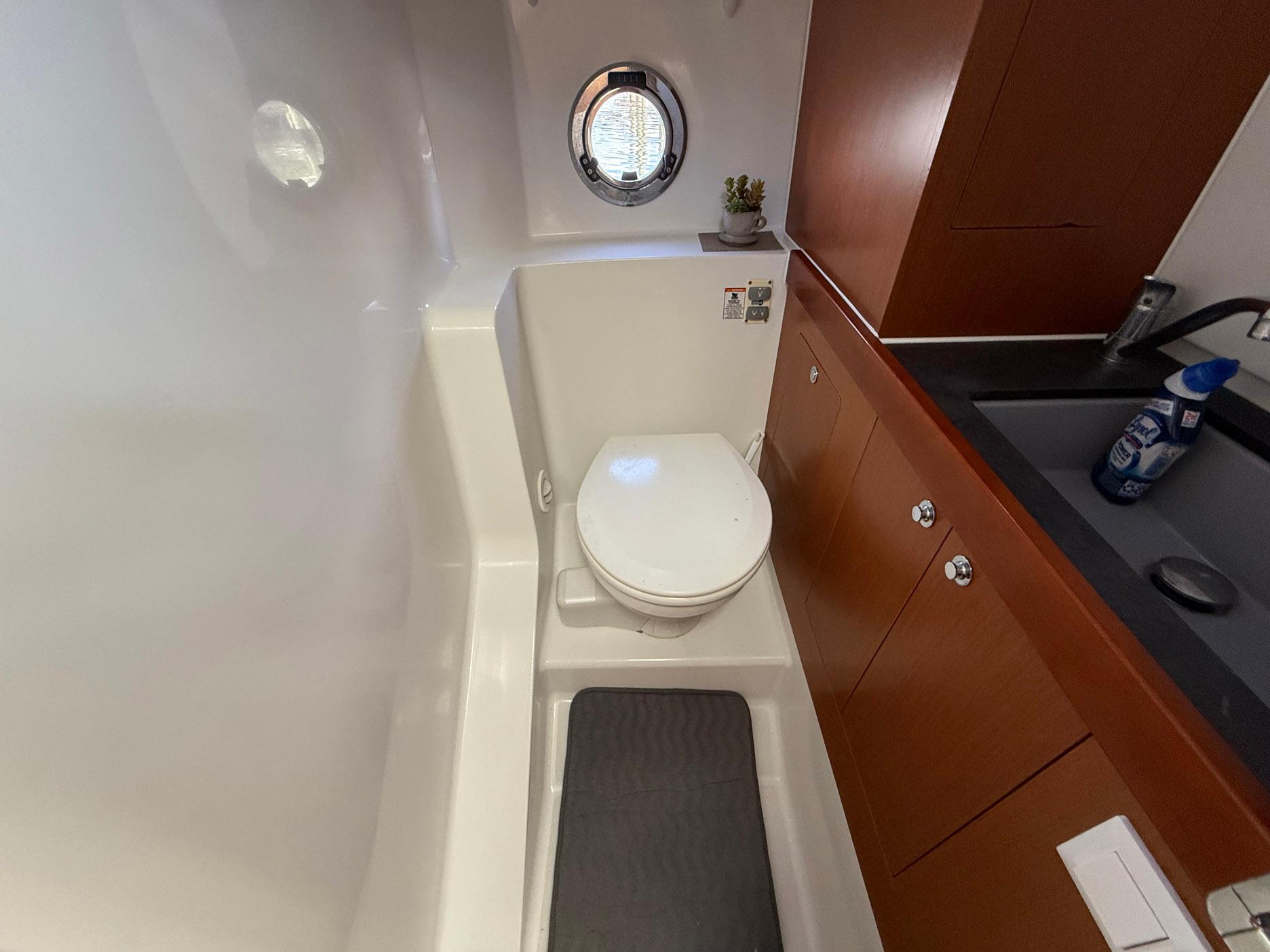 Yacht Photos Pics