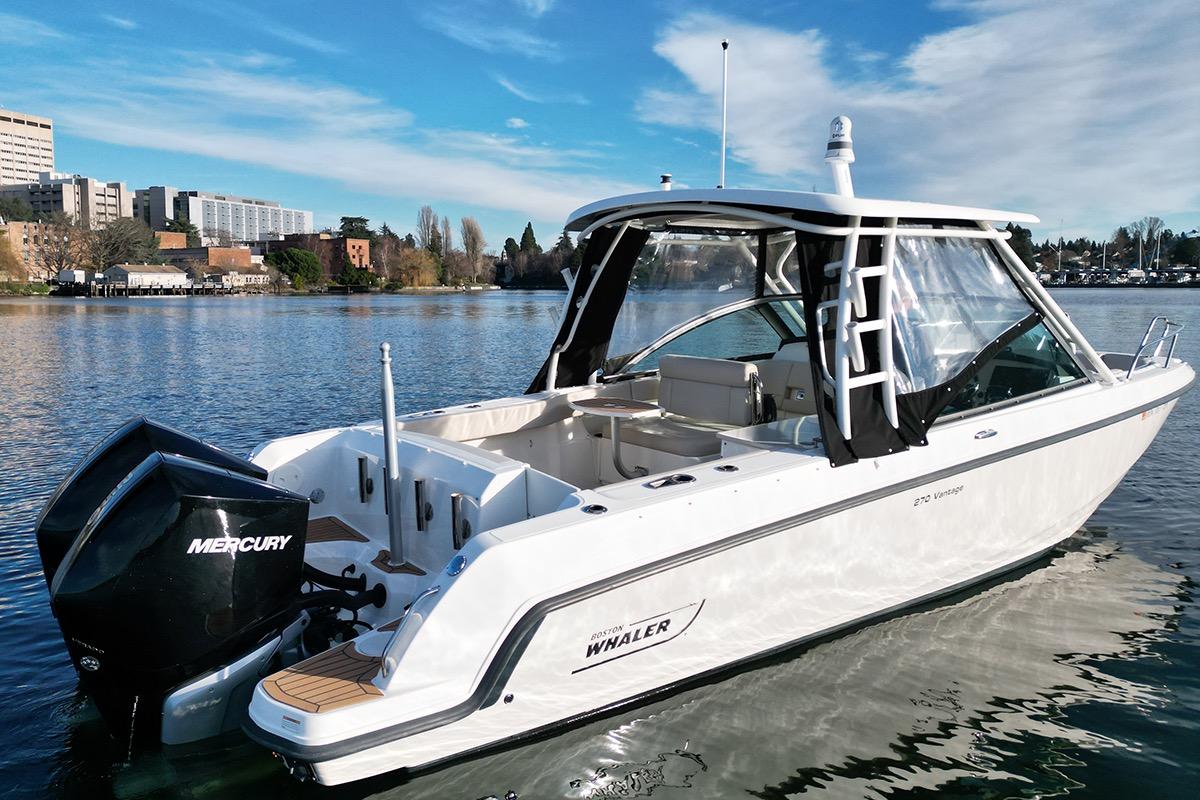 2019 Boston Whaler 270 Vantage #TBBAE0638 inventory image at Sun Country Yachts, Seattle