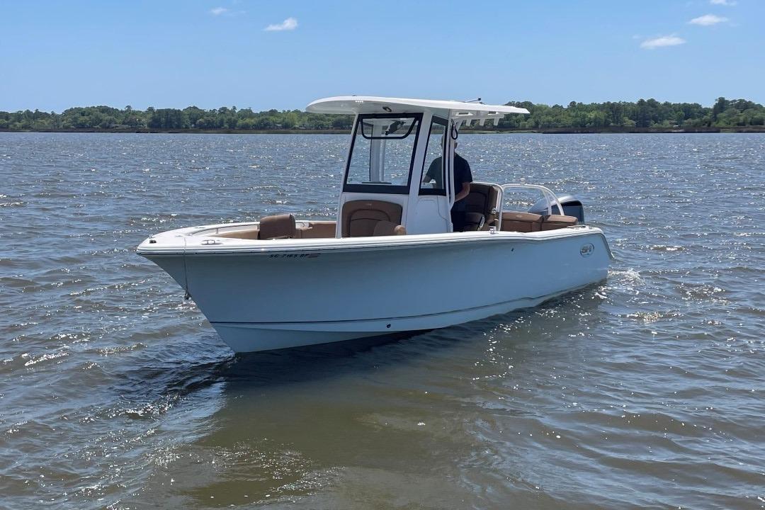 2021 Sea Hunt 239 Ultra SE