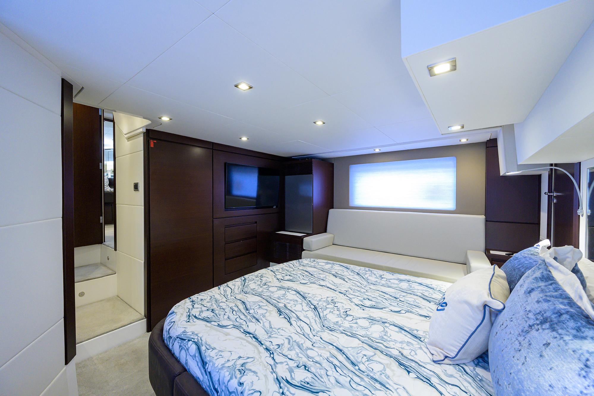 Schaefer 58 Escape - Interior Master Stateroom