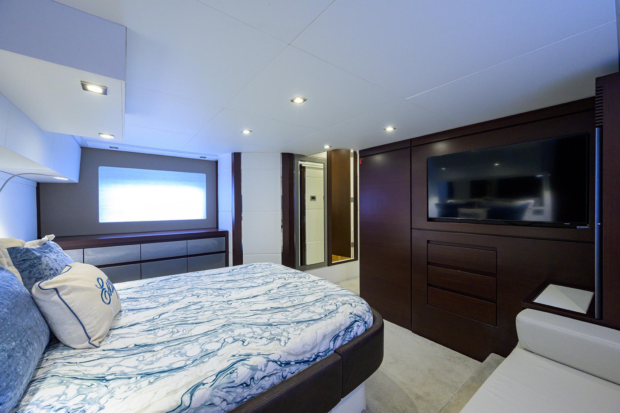 Schaefer 58 Escape - Interior Master Stateroom