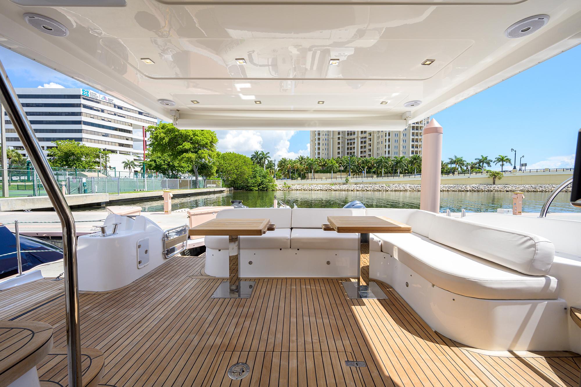 Schaefer 58 Escape - Exterior Aft Deck