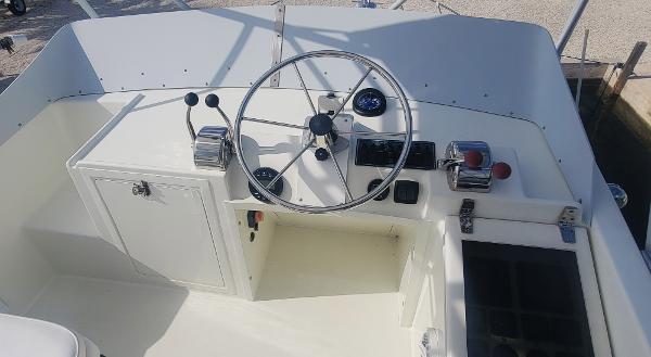 35' Chris-Craft, Listing Number 100917274, Image No. 14