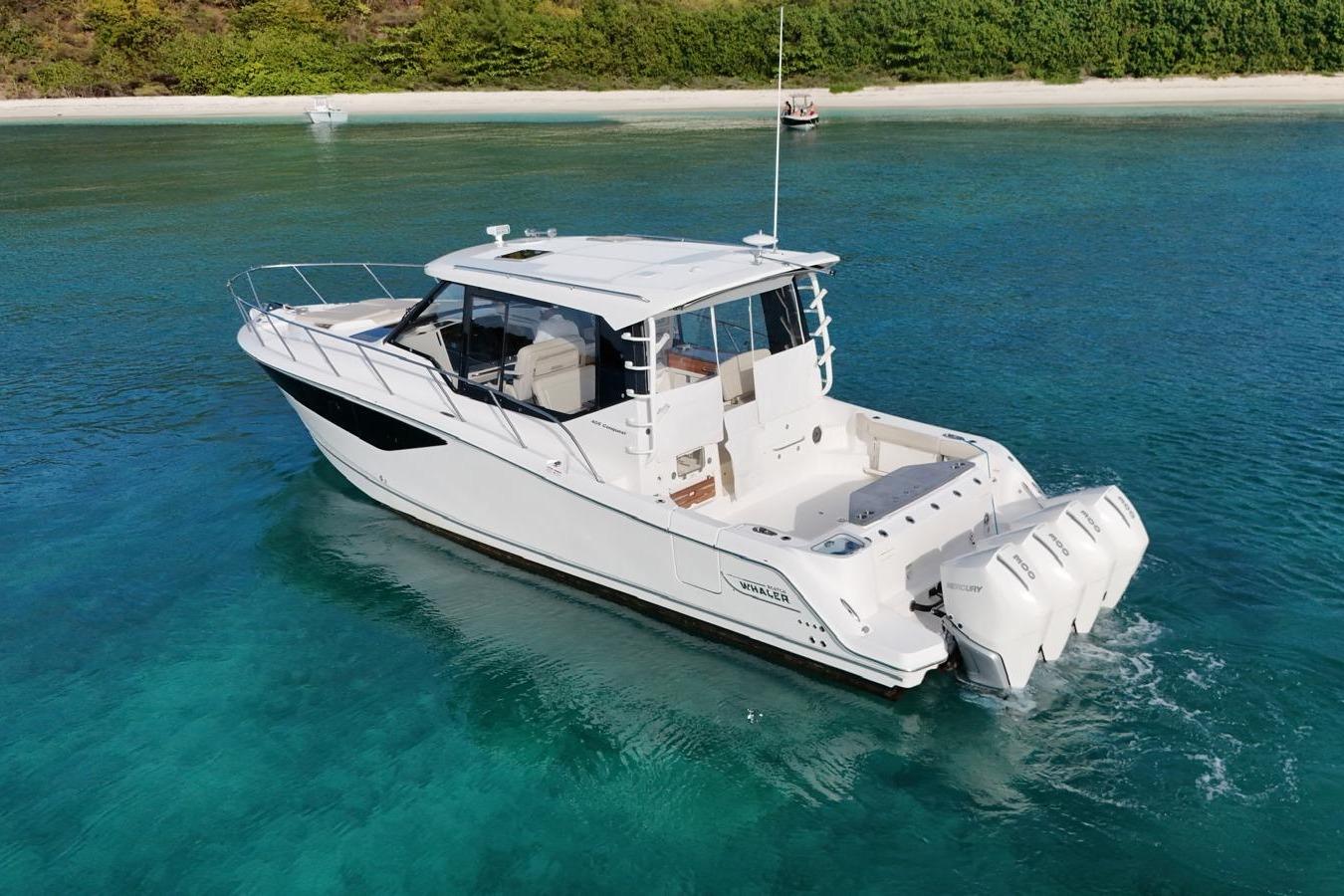 2022 Boston Whaler 405 Conquest