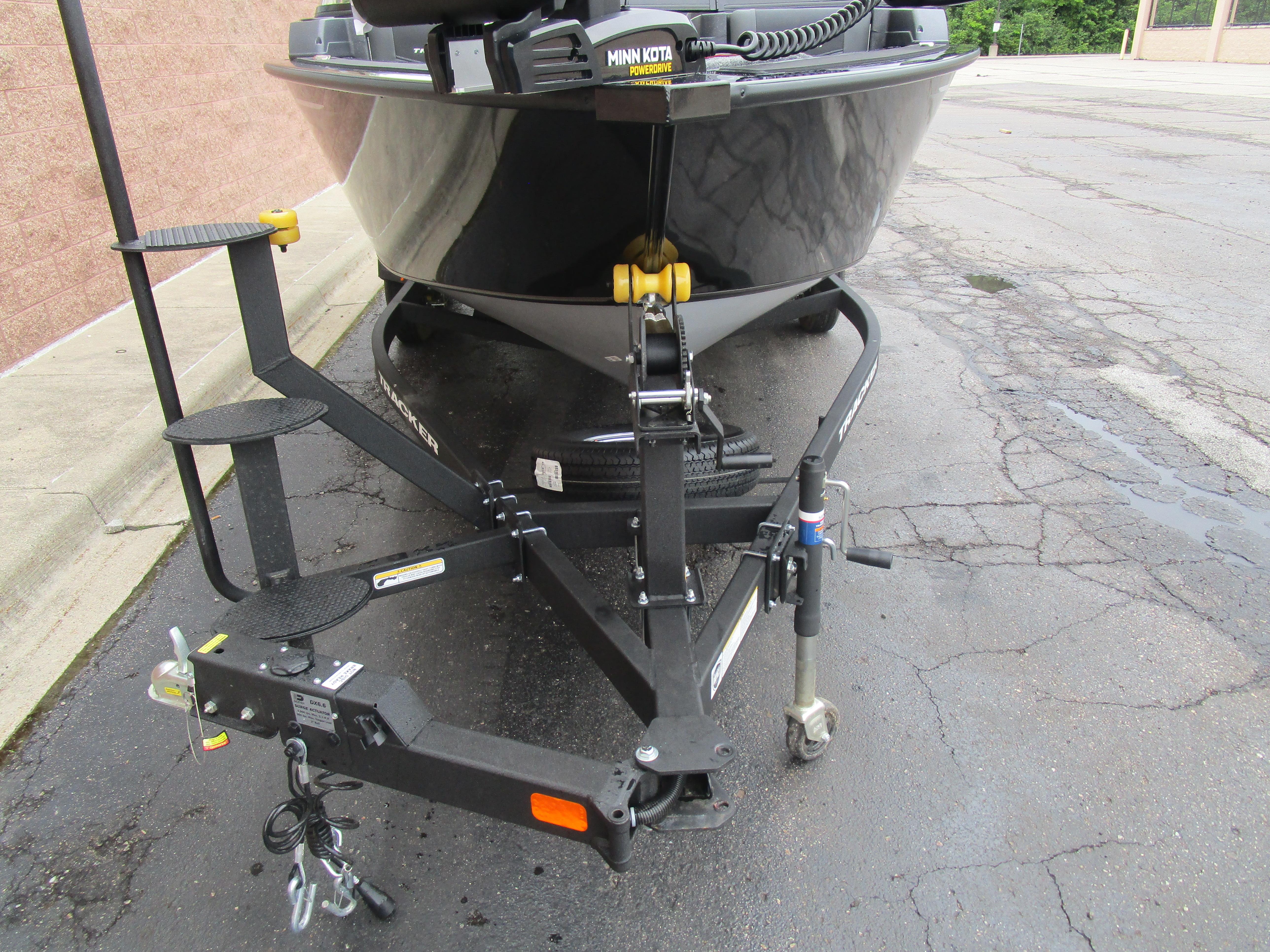 2026 Tracker Targa 18 WT boat on trailer, featuring Minn Kota trolling motor.