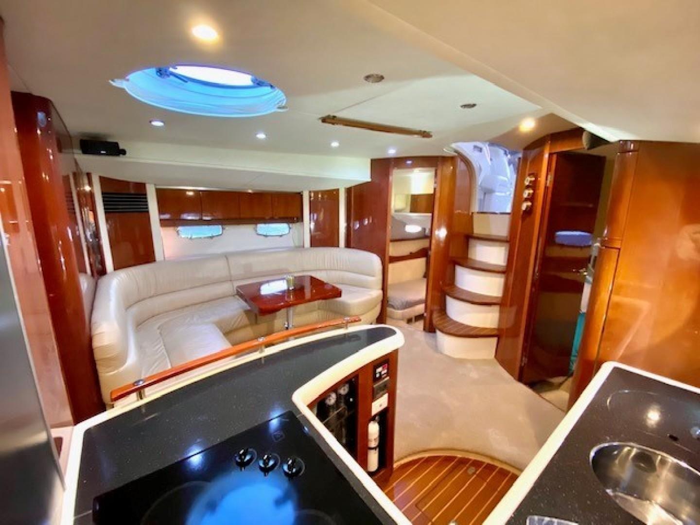Fairline-Targa 52 2007-Mahalo FL-US-Luxurious interior of 2007 Fairline Targa 52 yacht with modern amenities and elegant design.-9807222 | Thumbnail
