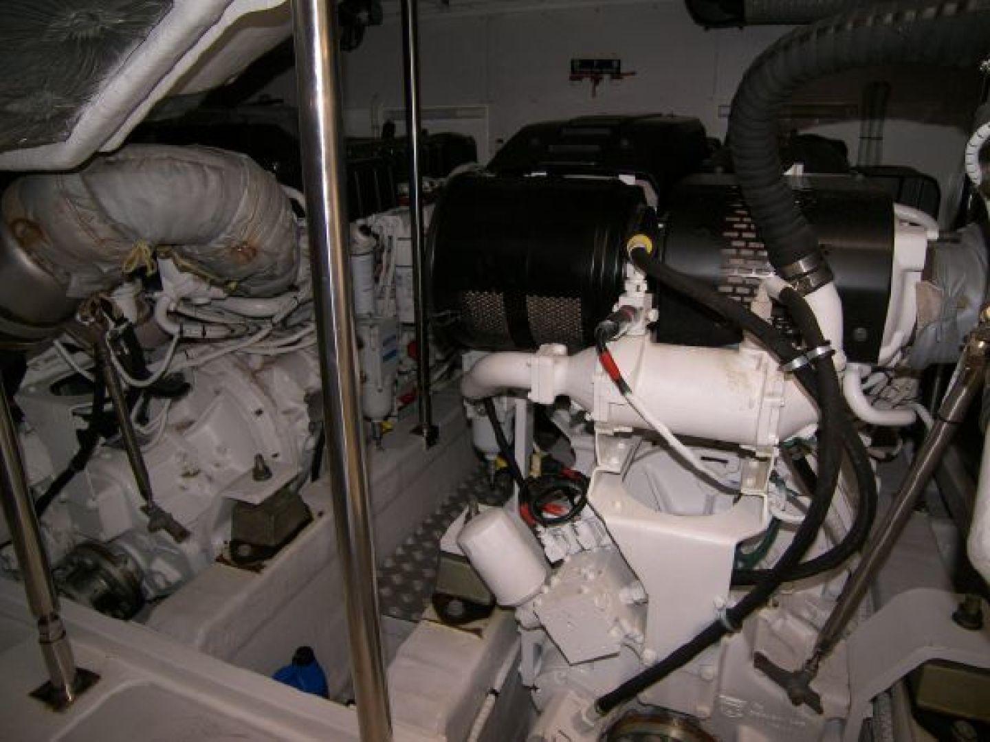 Fairline-Targa 52 2007-Mahalo FL-US-Engine room of a 2007 Fairline Targa 52 yacht, showcasing mechanical components.-9807222 | Thumbnail