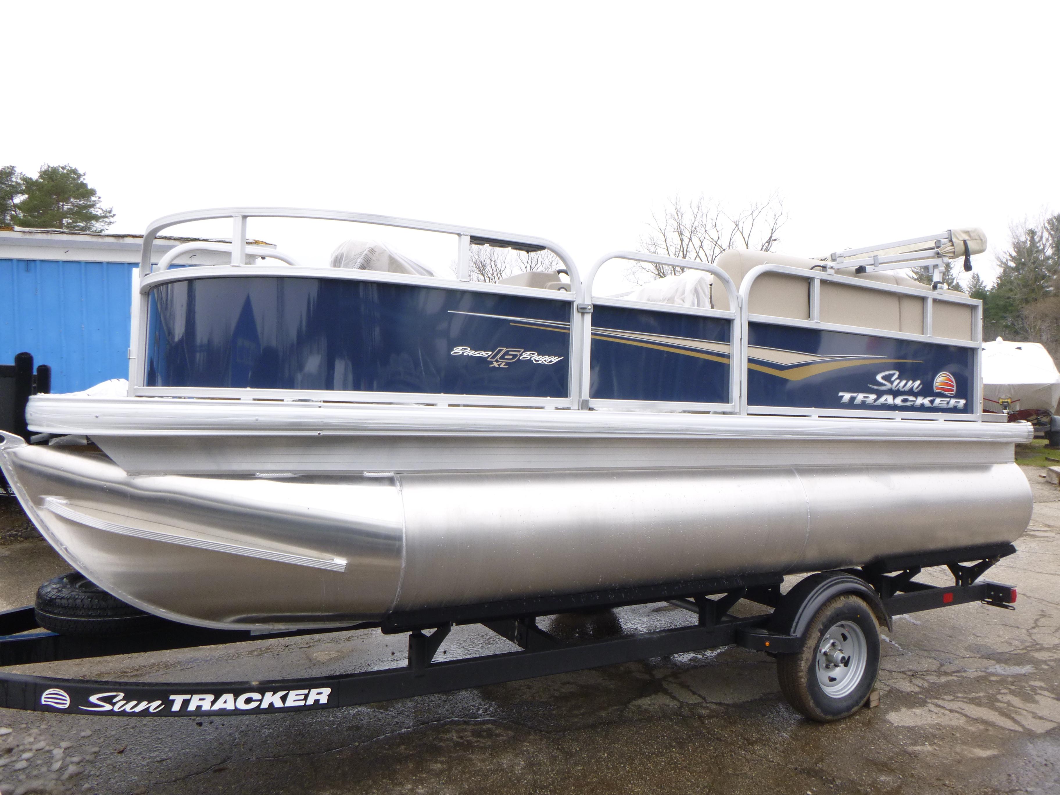 2025 Sun Tracker Bass Buggy 16 XL Select Gallery