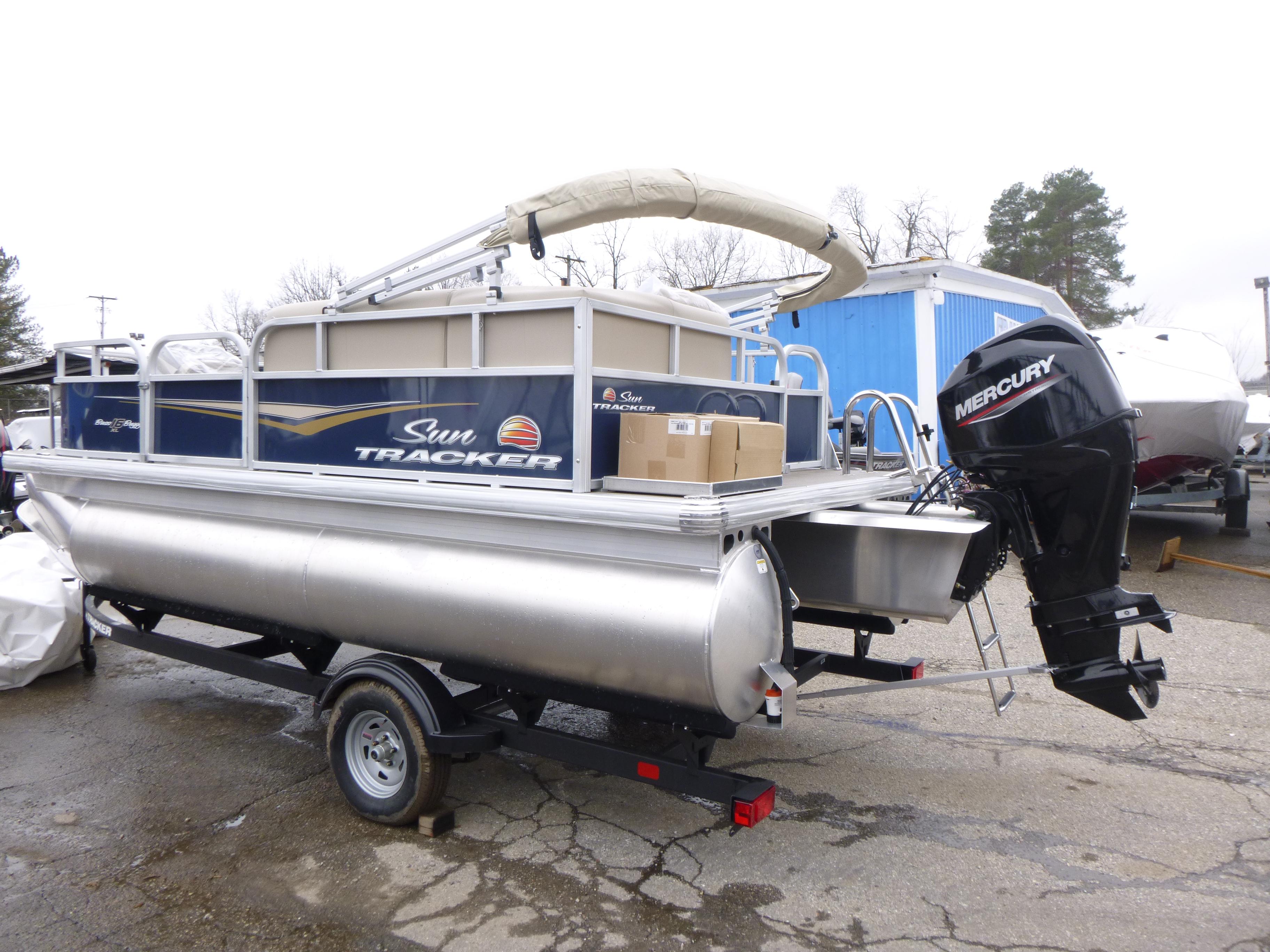 2025 Sun Tracker Bass Buggy 16 XL Select Gallery