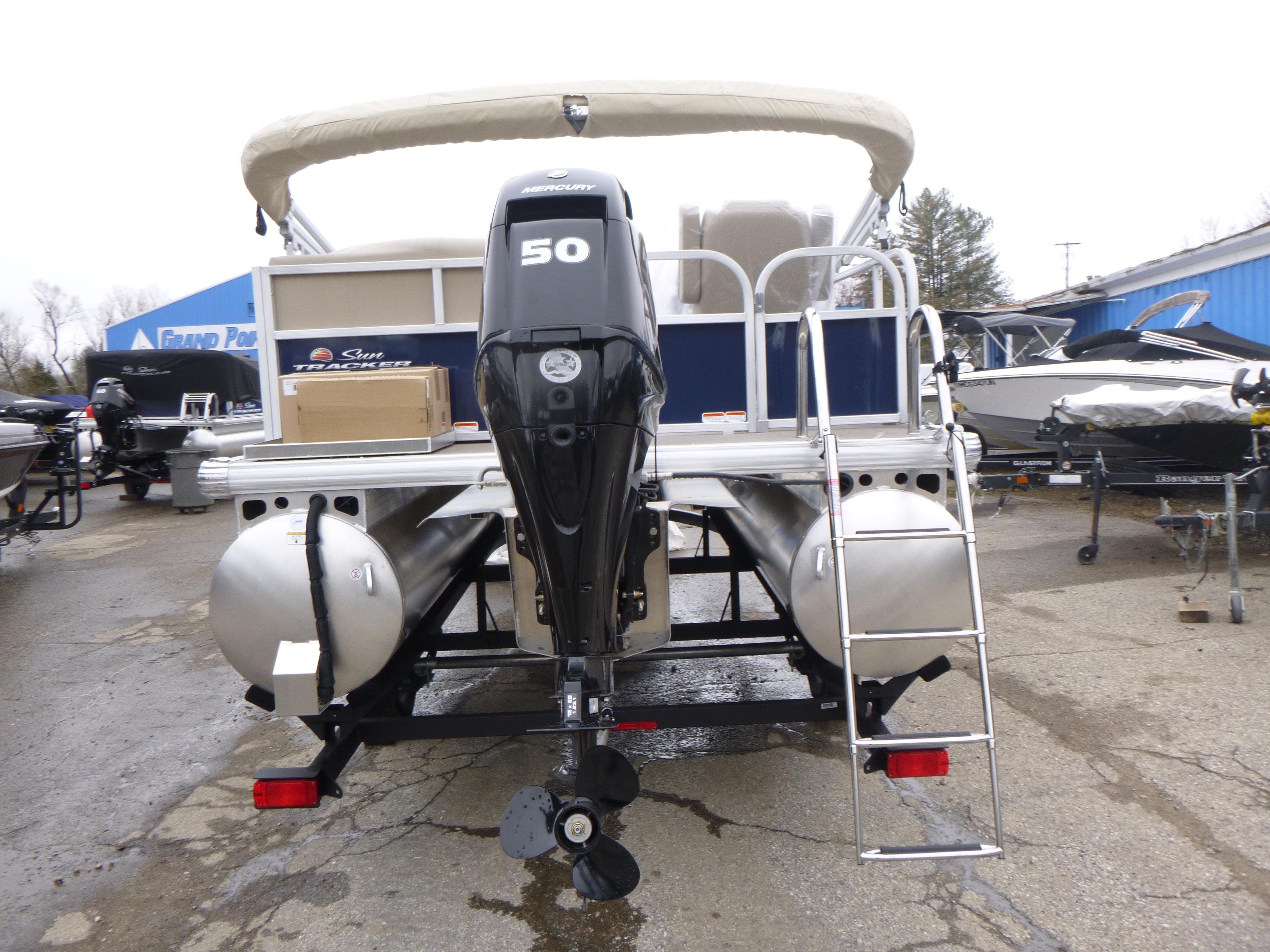 2025 Sun Tracker Bass Buggy 16 XL Select Gallery