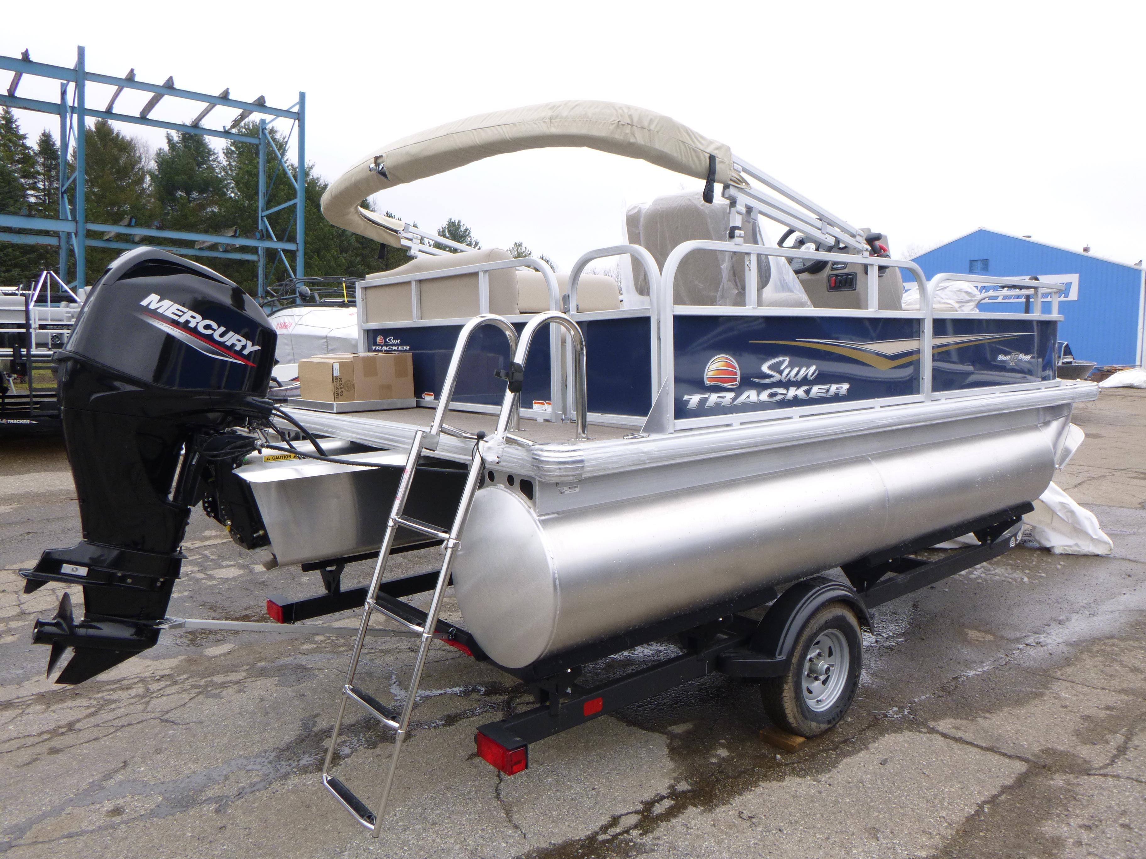 2025 Sun Tracker Bass Buggy 16 XL Select Gallery