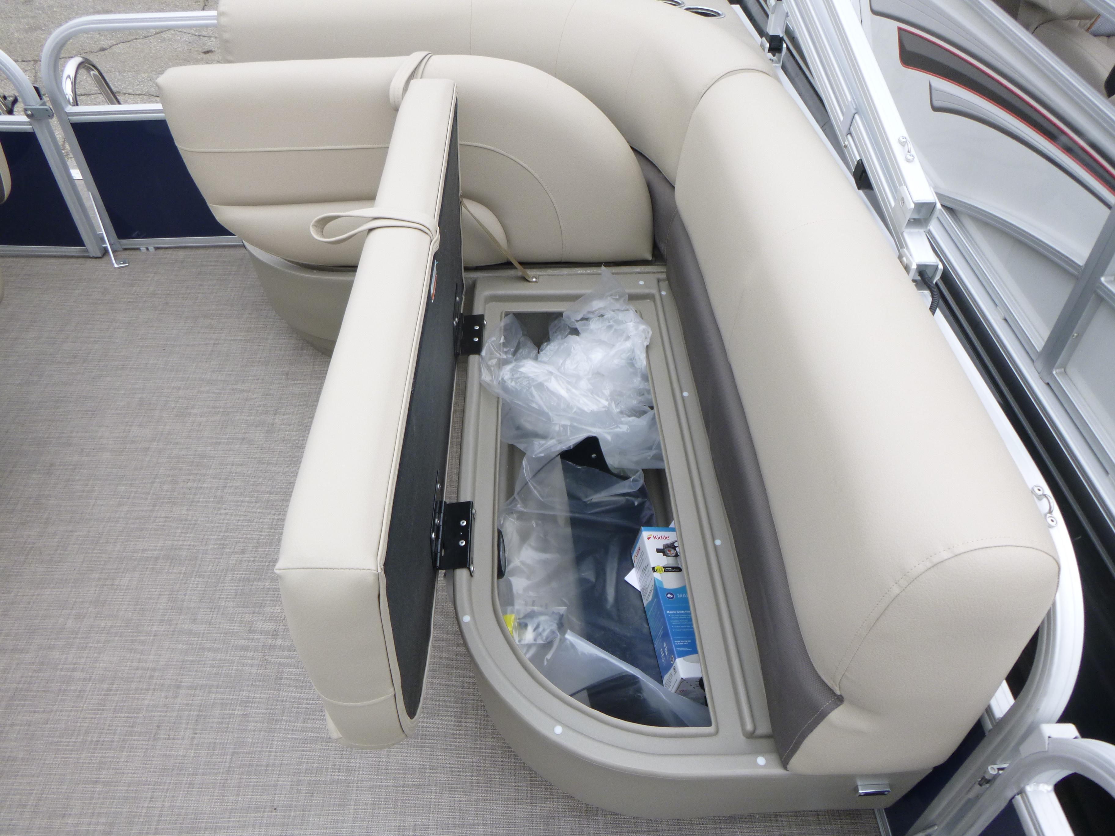 2025 Sun Tracker Bass Buggy 16 XL Select Gallery