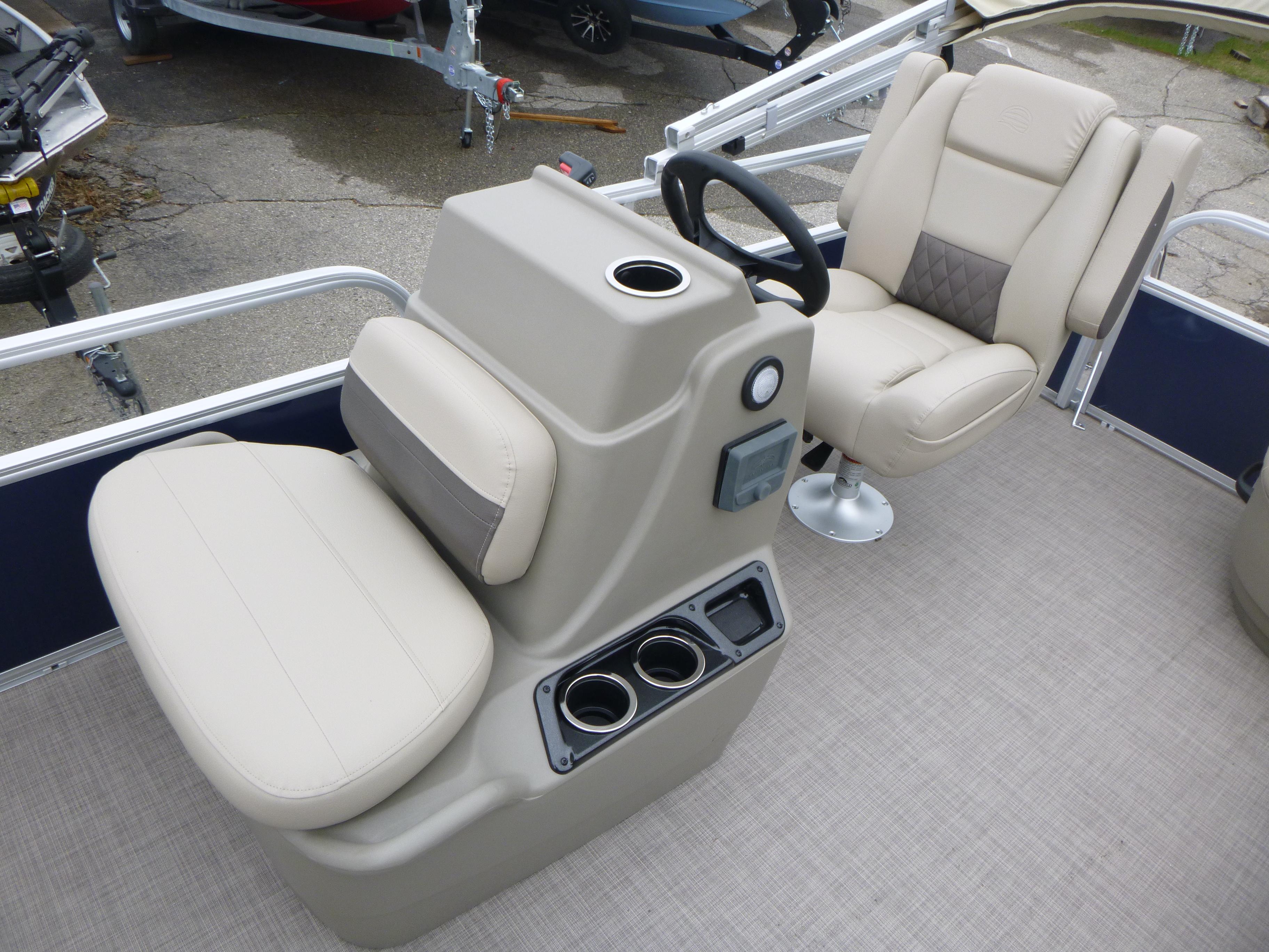 2025 Sun Tracker Bass Buggy 16 XL Select Gallery
