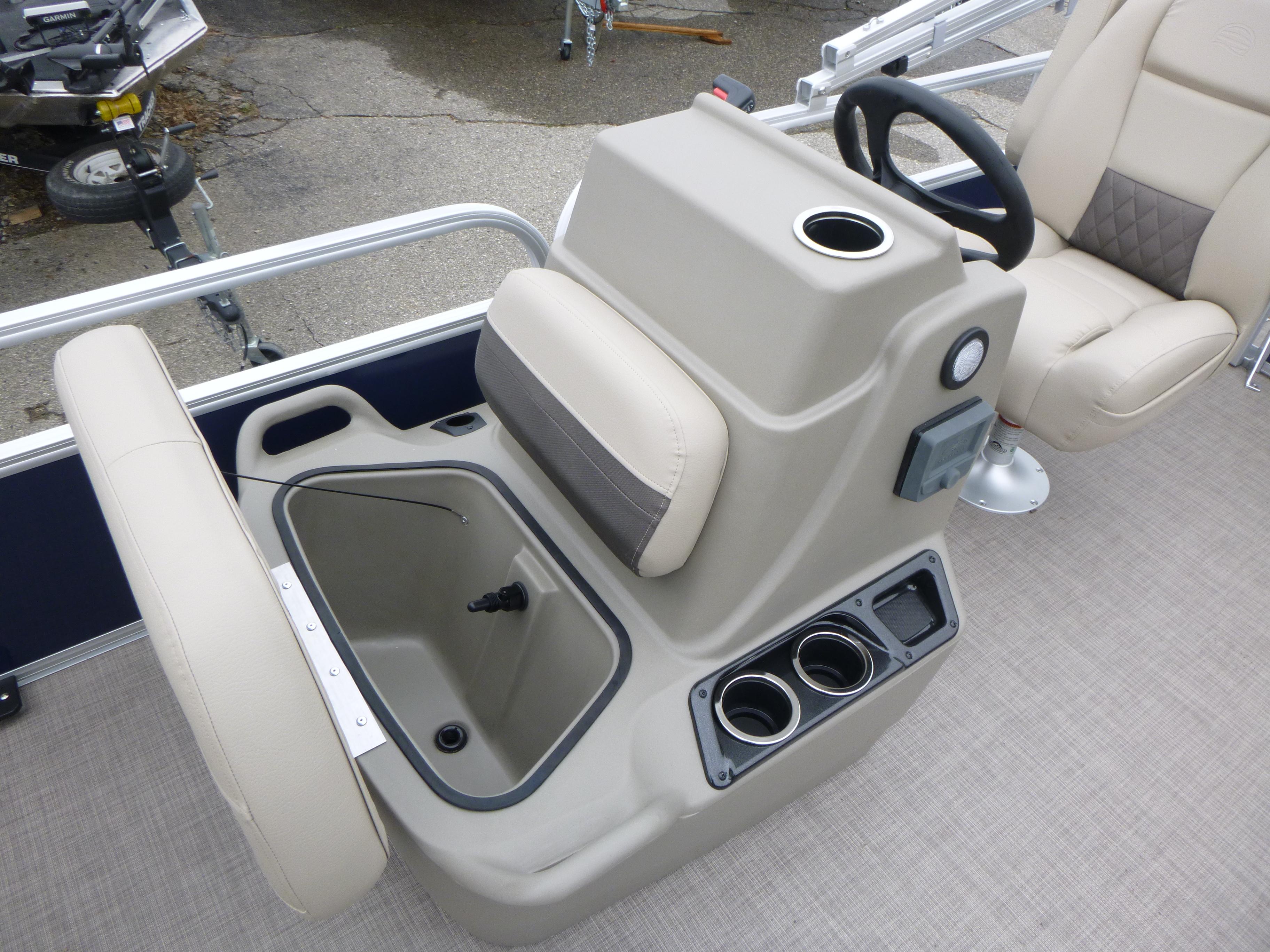 2025 Sun Tracker Bass Buggy 16 XL Select Gallery