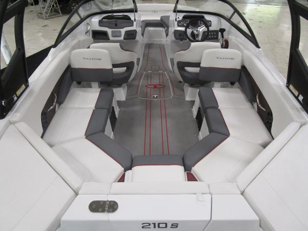 2021 Tahoe boat for sale, model of the boat is 210 S & Image # 8 of 30