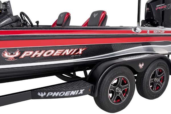2022 Phoenix boat for sale, model of the boat is 920 ProXP & Image # 8 of 27