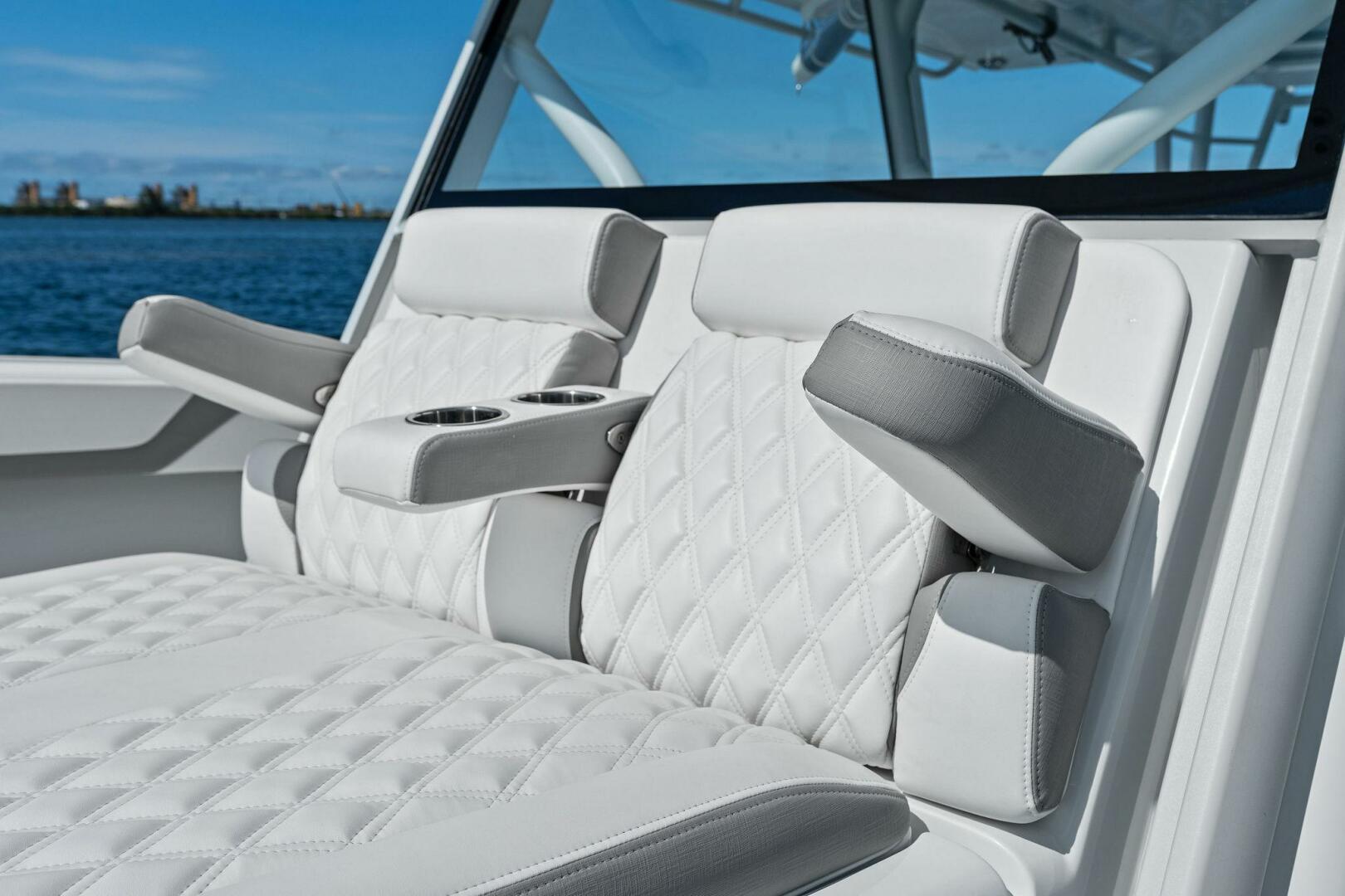 2021-yellowfin-42-center-console-power-9837203-20250612134429571-1_XLARGE