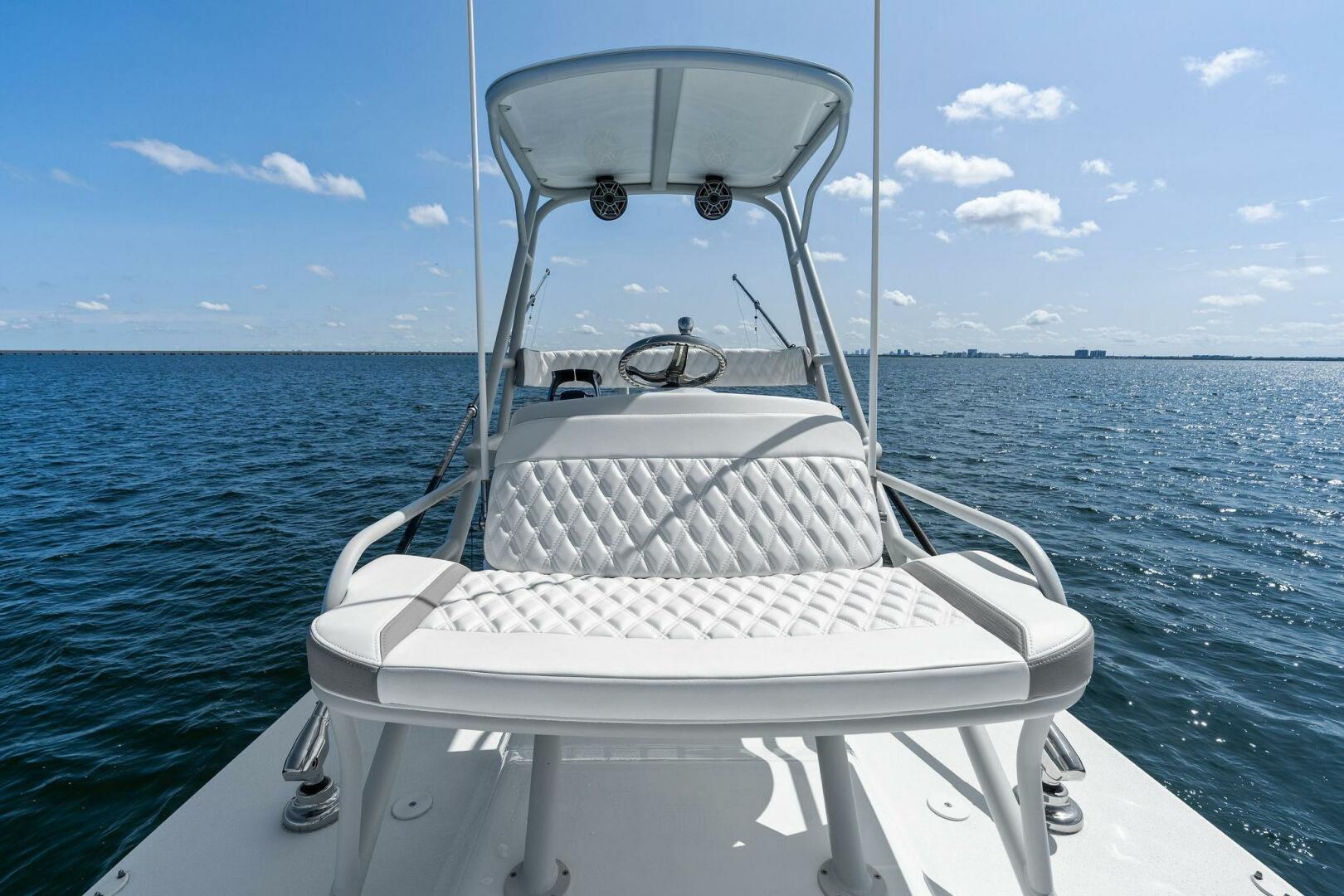 2021-yellowfin-42-center-console-power-9837203-20250612134430575-1_XLARGE