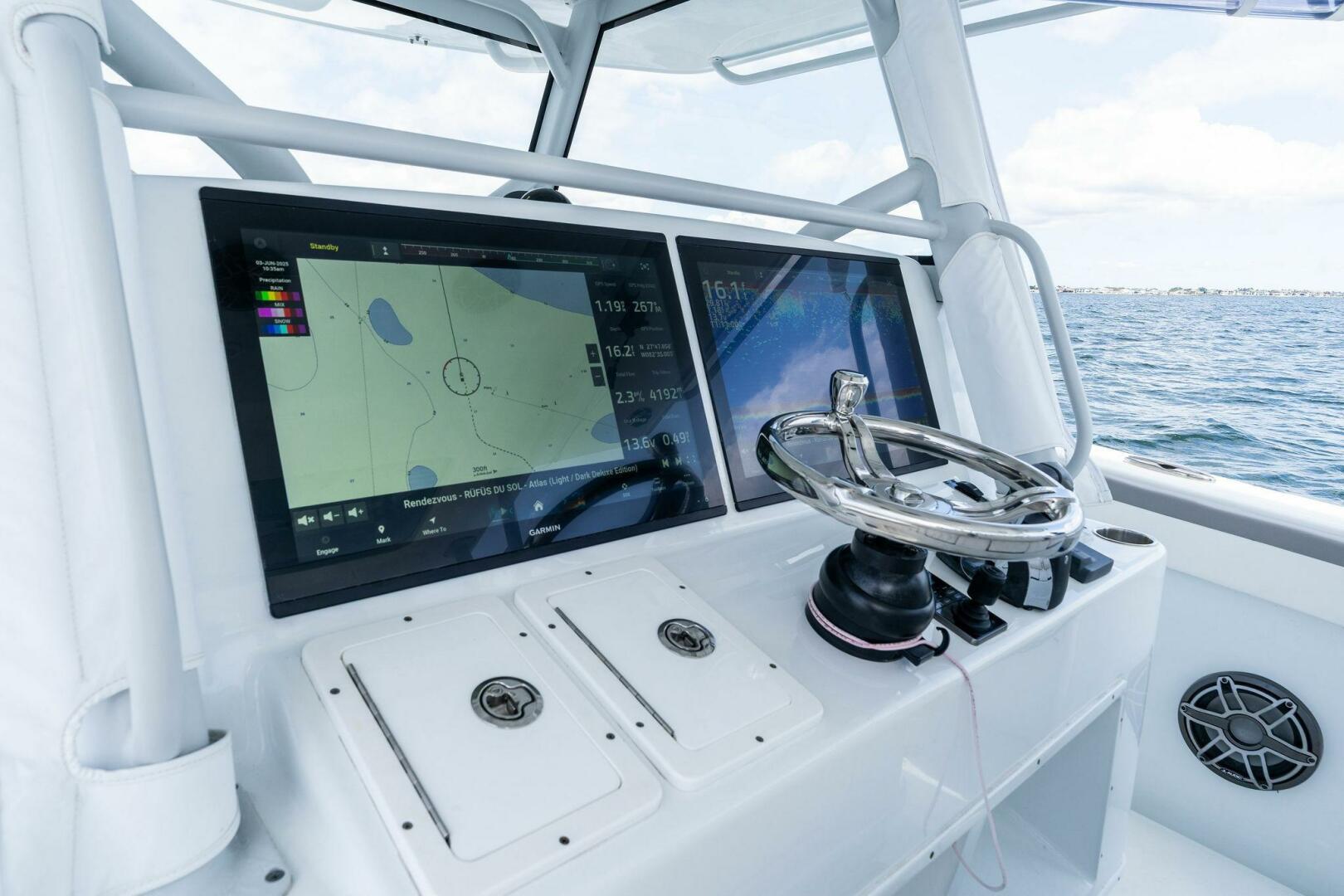2021-yellowfin-42-center-console-power-9837203-20250612134437588-1_XLARGE