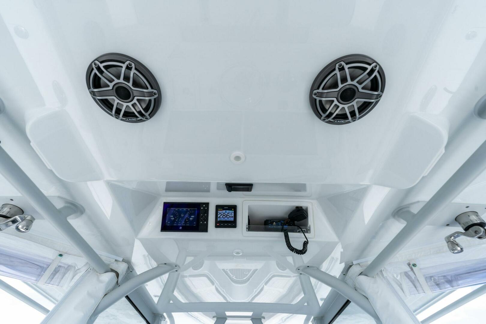 2021-yellowfin-42-center-console-power-9837203-20250612134439583-1_XLARGE