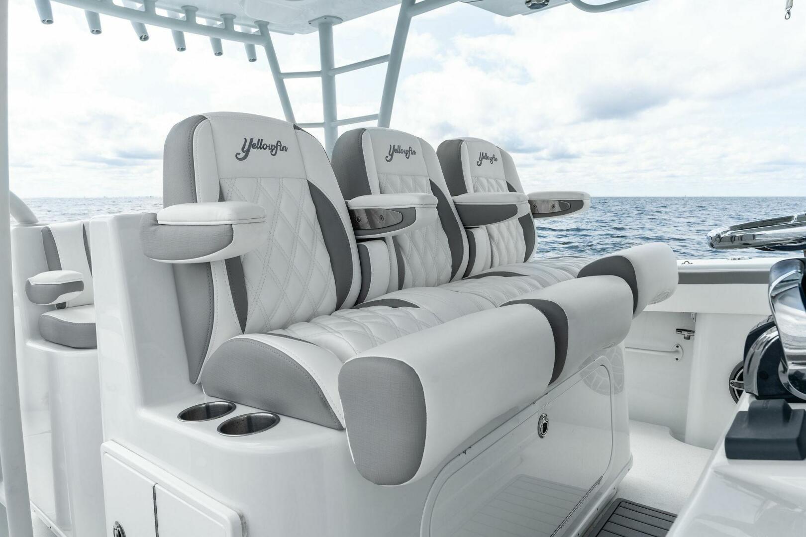 2021-yellowfin-42-center-console-power-9837203-20250612134440601-1_XLARGE