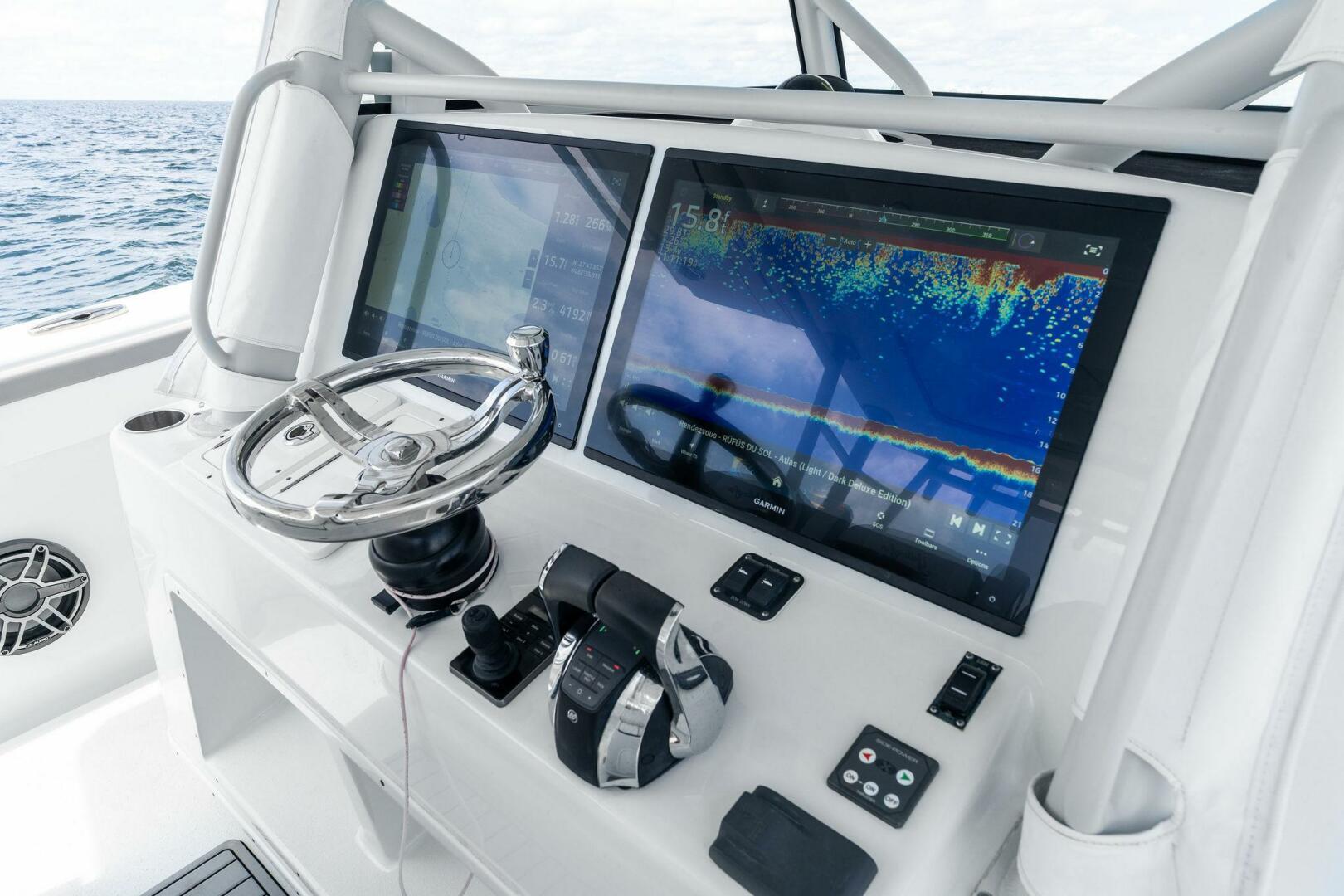 2021-yellowfin-42-center-console-power-9837203-20250612134442594-1_XLARGE