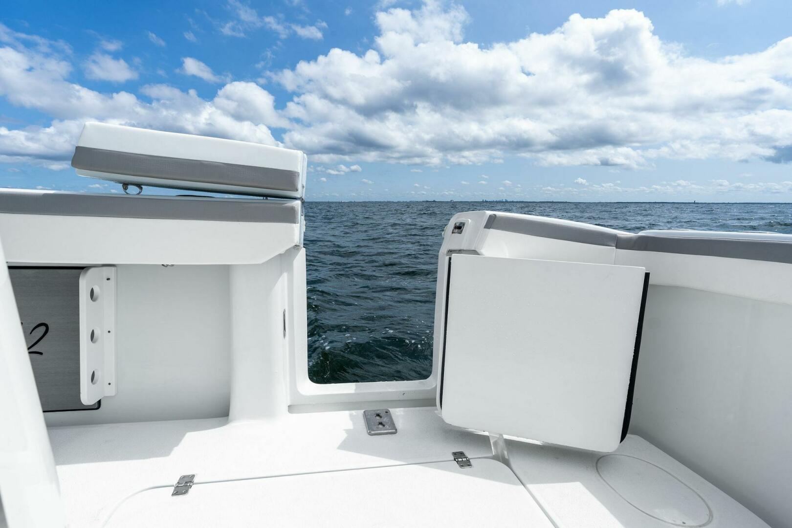 2021-yellowfin-42-center-console-power-9837203-20250612134458676-1_XLARGE