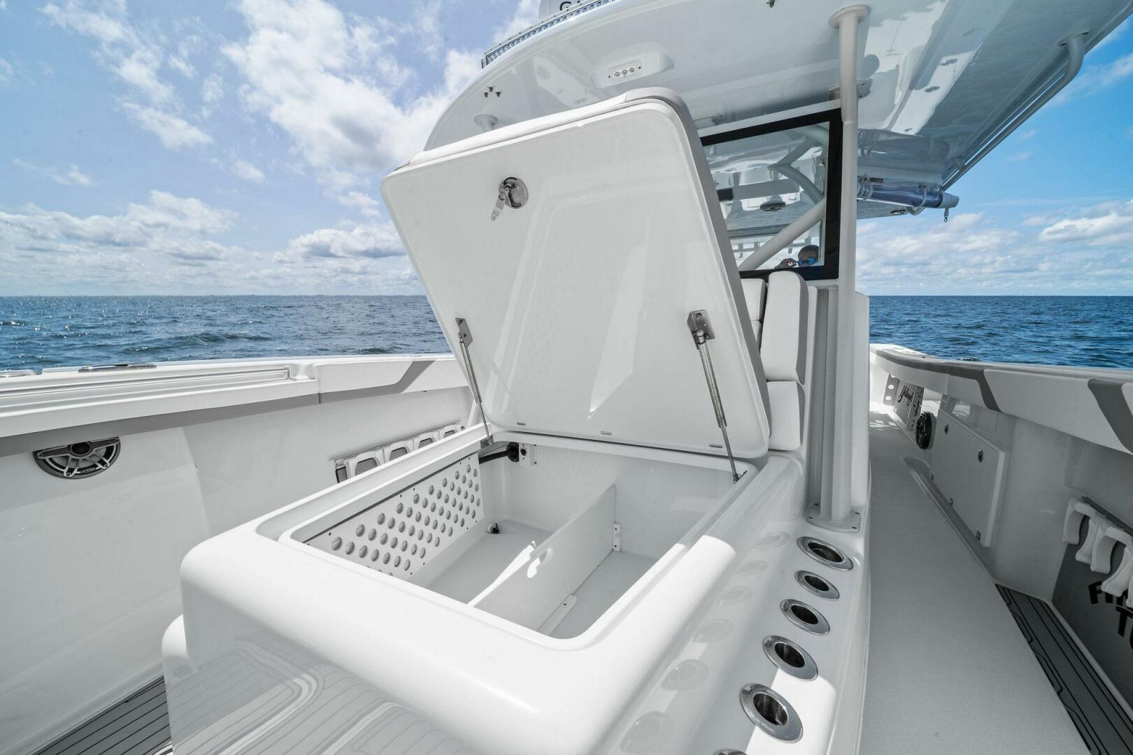 2021-yellowfin-42-center-console-power-9837203-20250612134501707-1_XLARGE