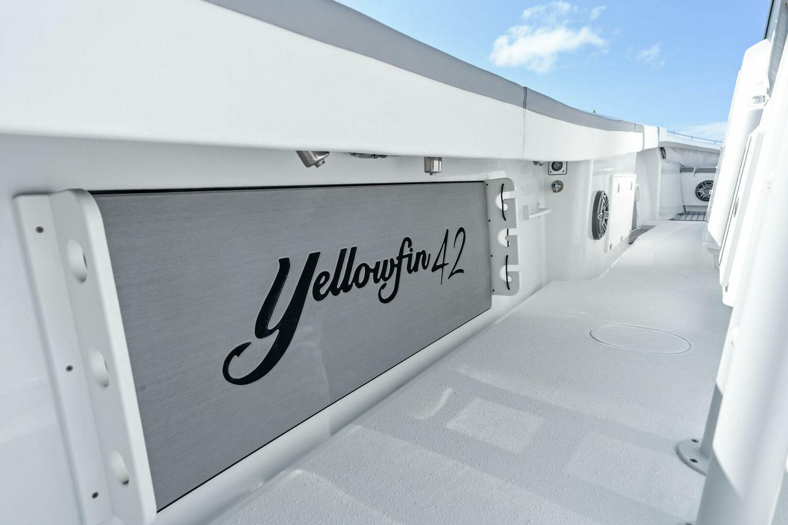 2021-yellowfin-42-center-console-power-9837203-20250612134504692-1_XLARGE