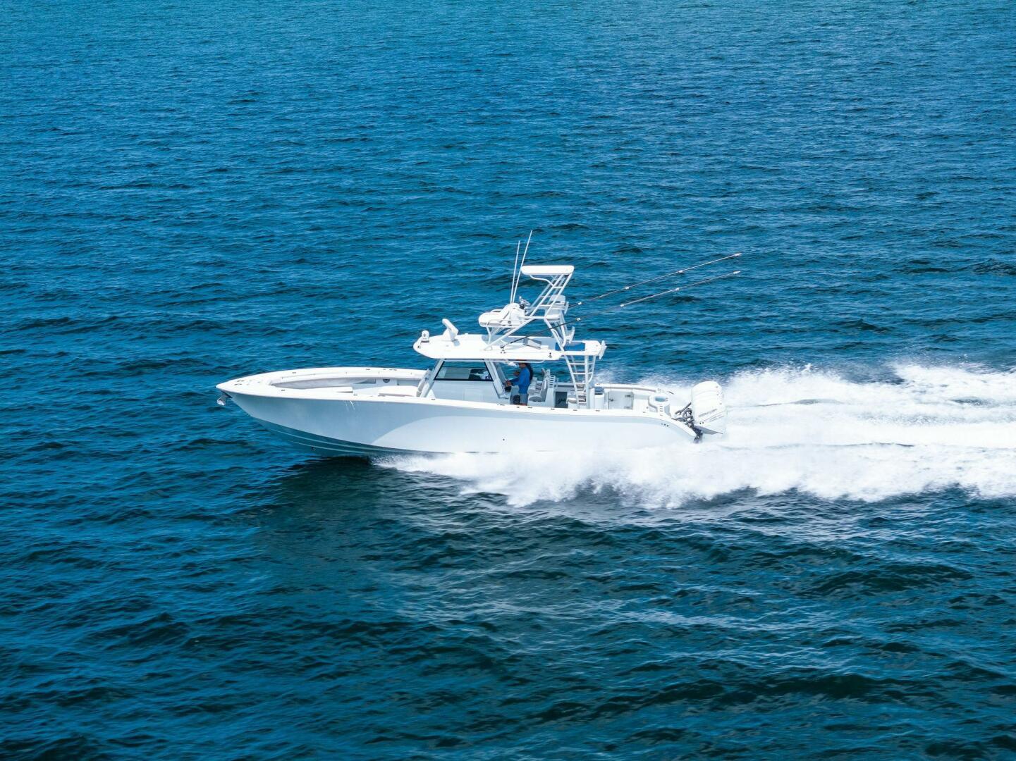 2021-yellowfin-42-center-console-power-9837203-20250612134525891-1_XLARGE