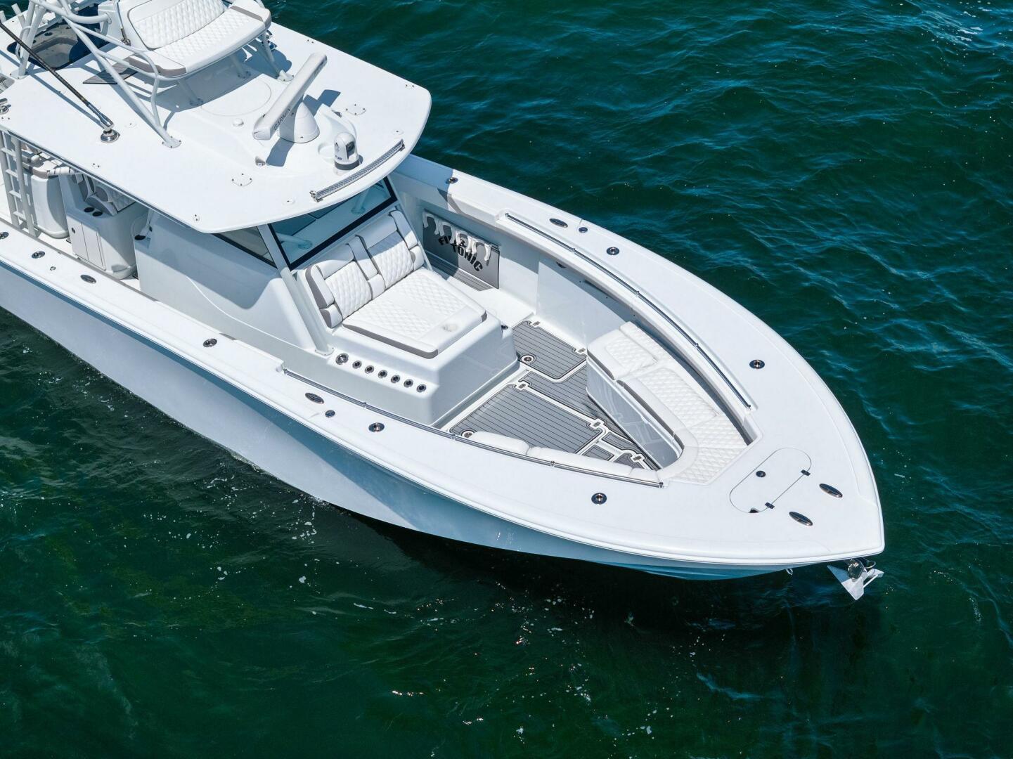 2021-yellowfin-42-center-console-power-9837203-20250612134539922-1_XLARGE