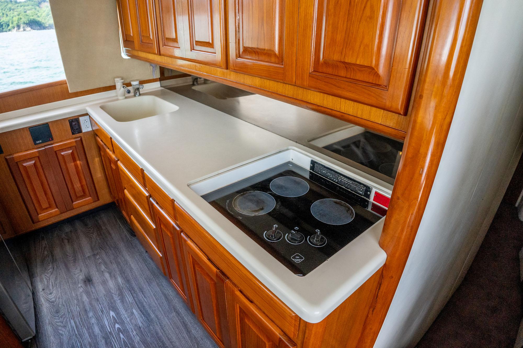 Pez Loco Yacht for Sale 58 Viking Yachts Quepos, Costa Rica Denison