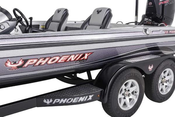 2022 Phoenix boat for sale, model of the boat is 721 ProXP & Image # 8 of 33