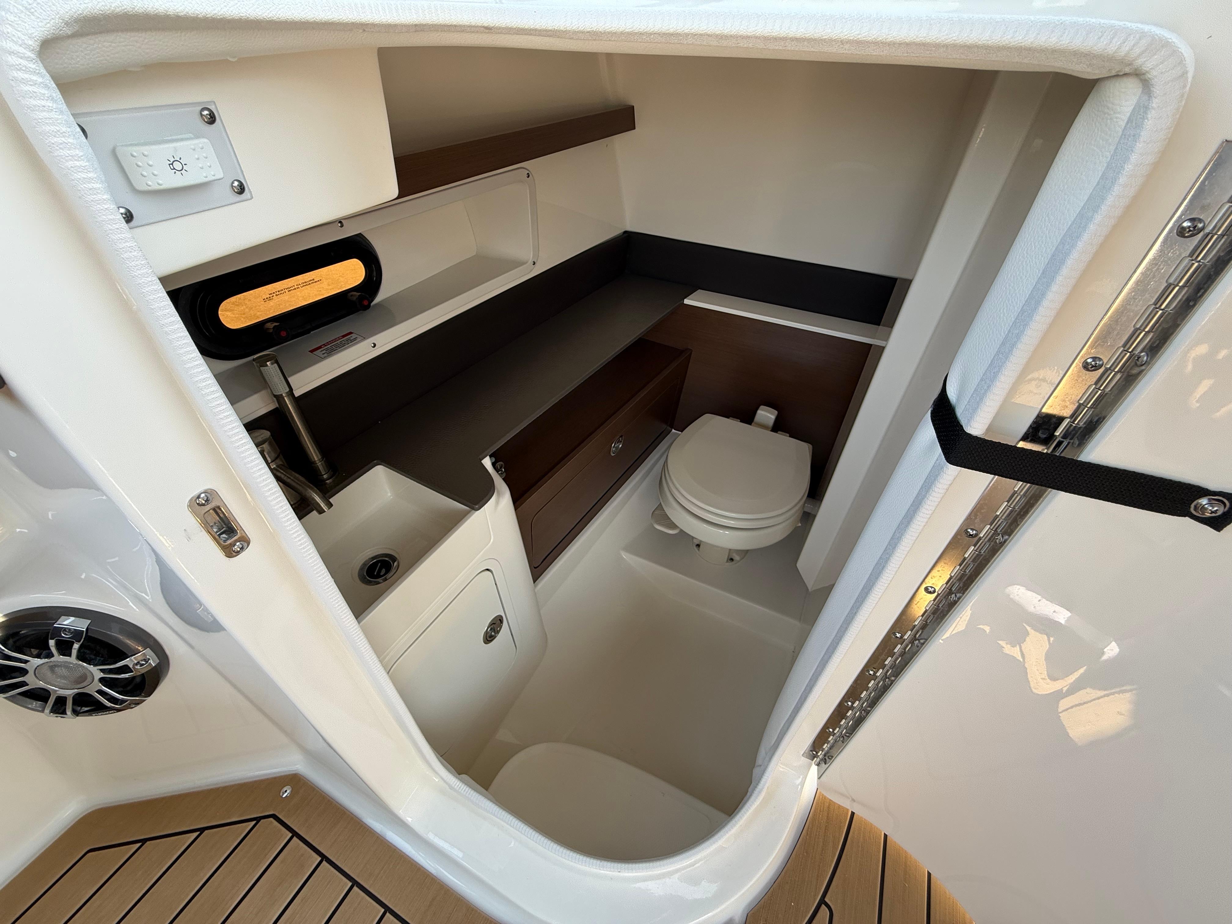 2022 Sea Ray 290 SDX OB #TBRL2120D inventory image at Sun Country Marine Group, Newport Beach 2022 Sea Ray 290 SDX OB #TBRL2120D inventory image at Sun Country Marine Group, Newport Beach