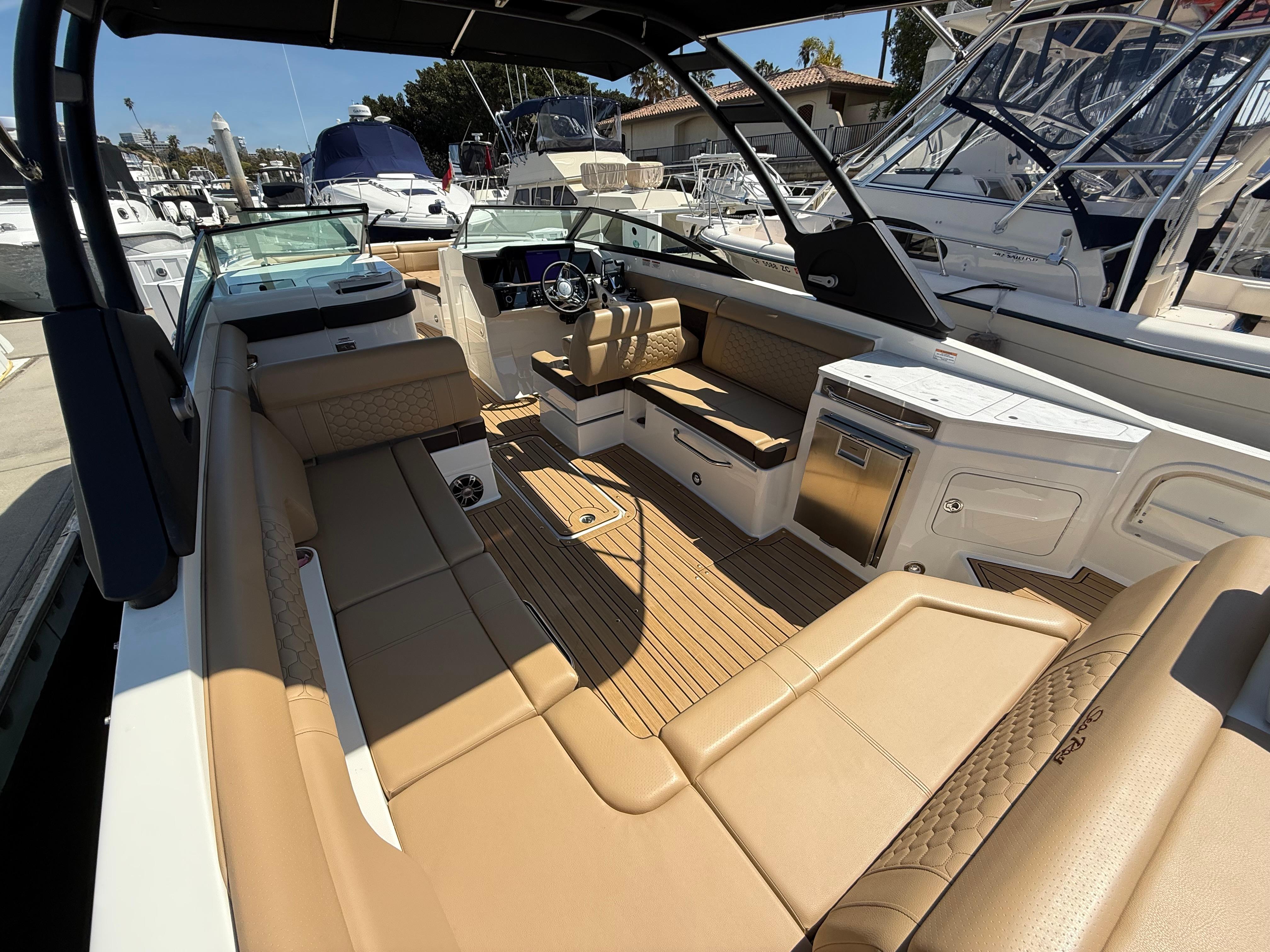 2022 Sea Ray 290 SDX OB #TBRL2120D inventory image at Sun Country Marine Group, Newport Beach 2022 Sea Ray 290 SDX OB #TBRL2120D inventory image at Sun Country Marine Group, Newport Beach