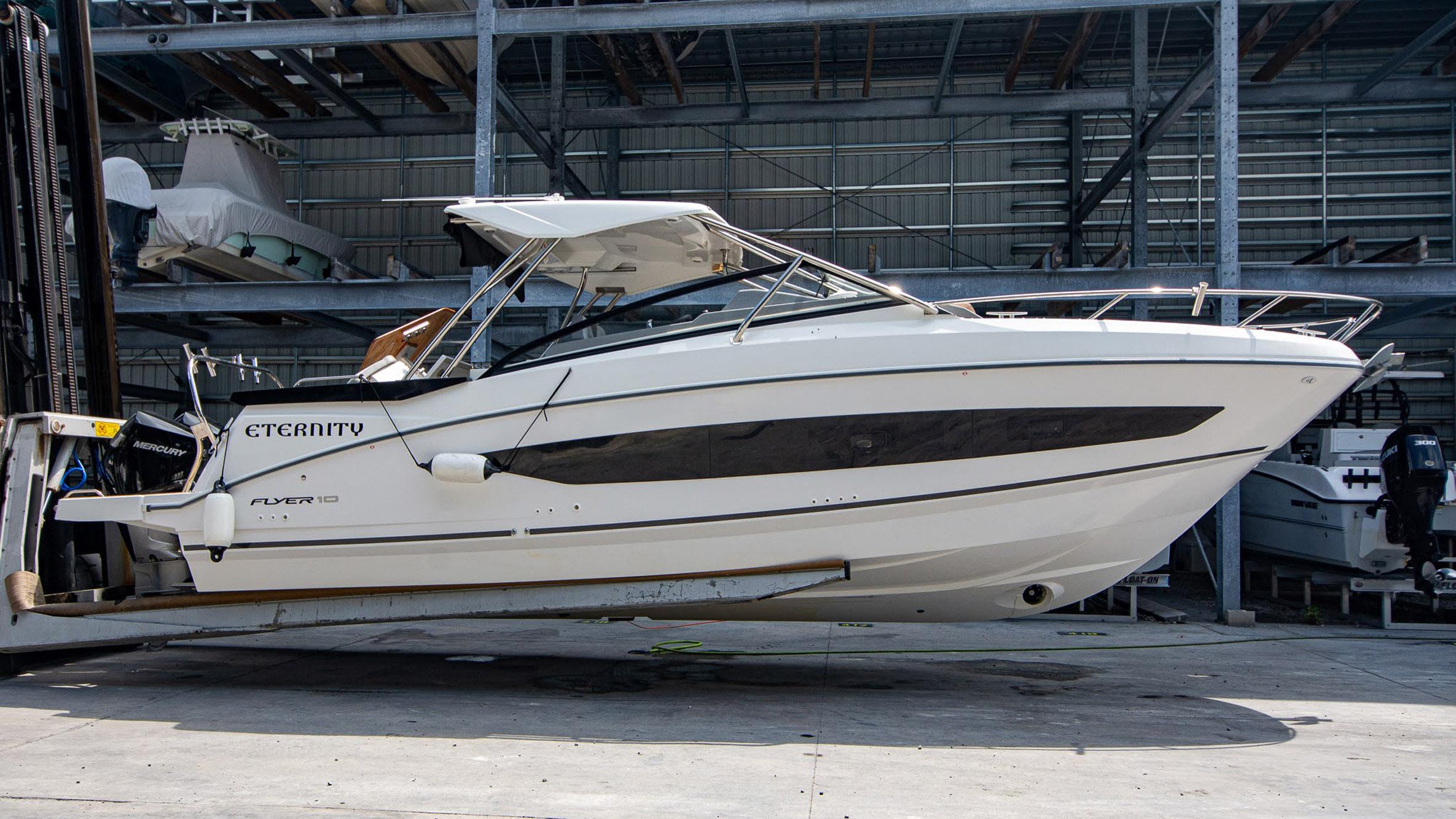 Yacht Photos Pics