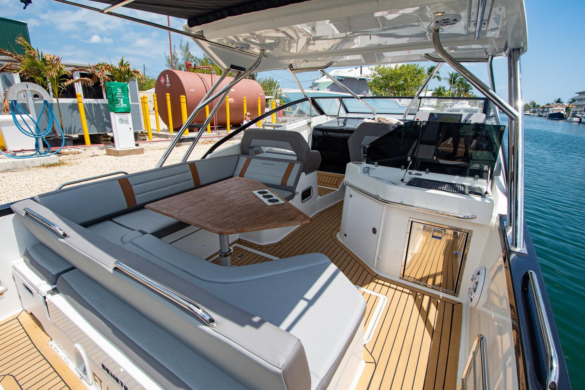 Yacht Photos Pics