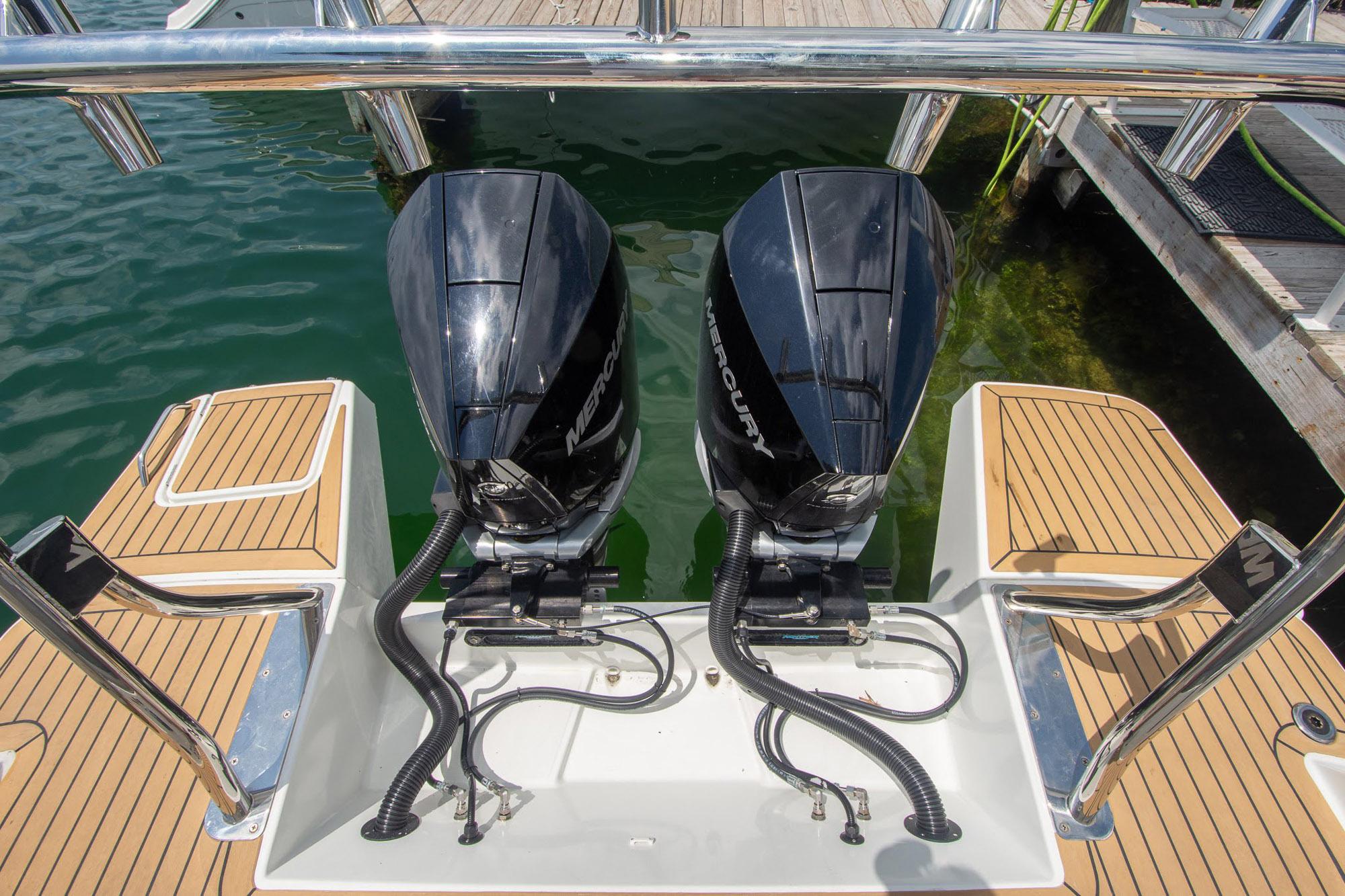 Yacht Photos Pics