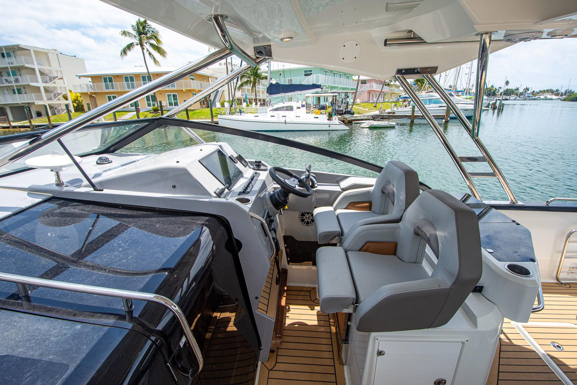 Yacht Photos Pics