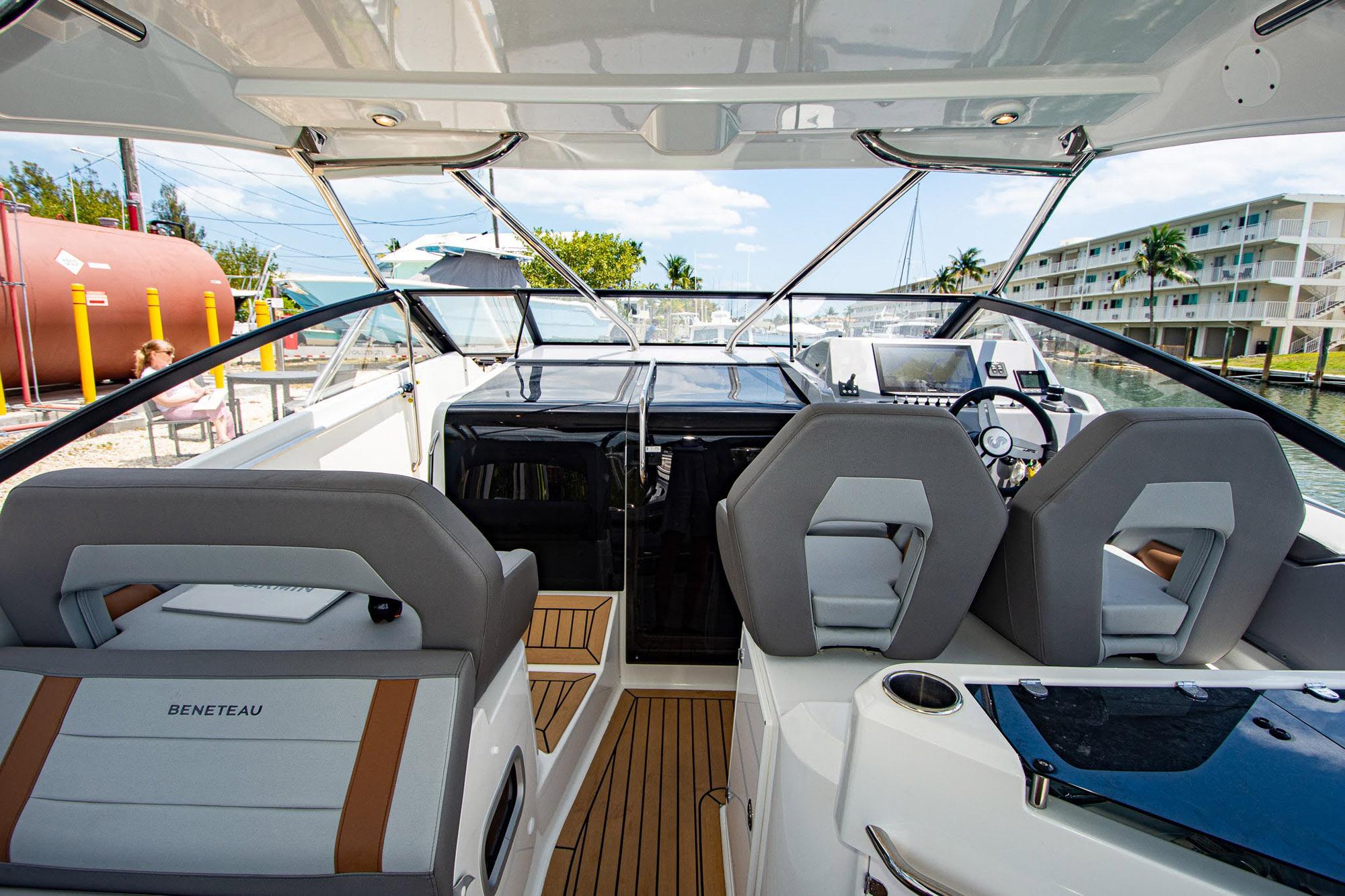 Yacht Photos Pics
