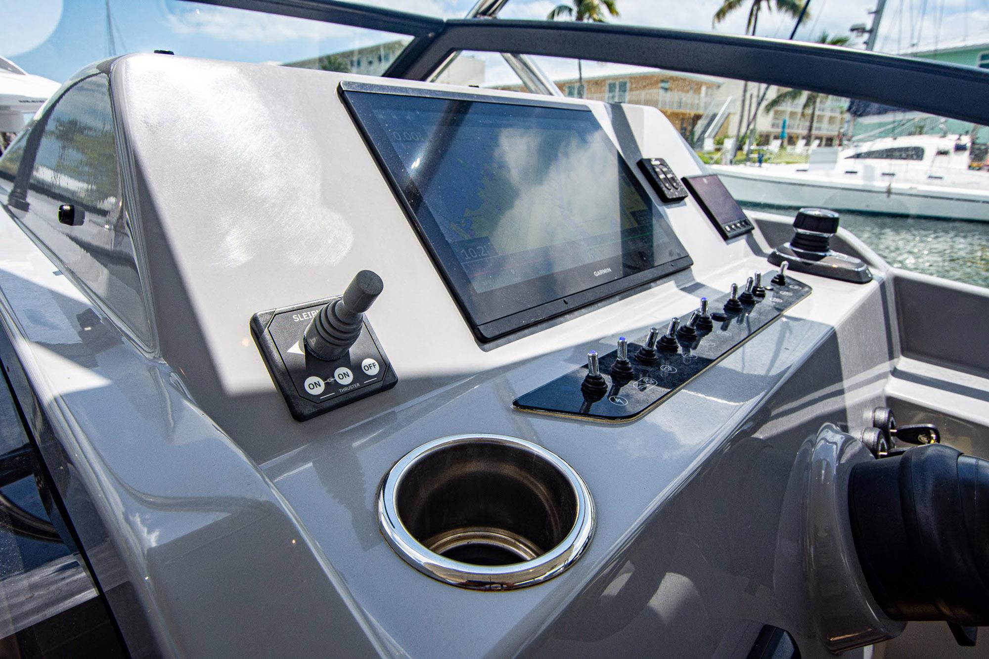 Yacht Photos Pics