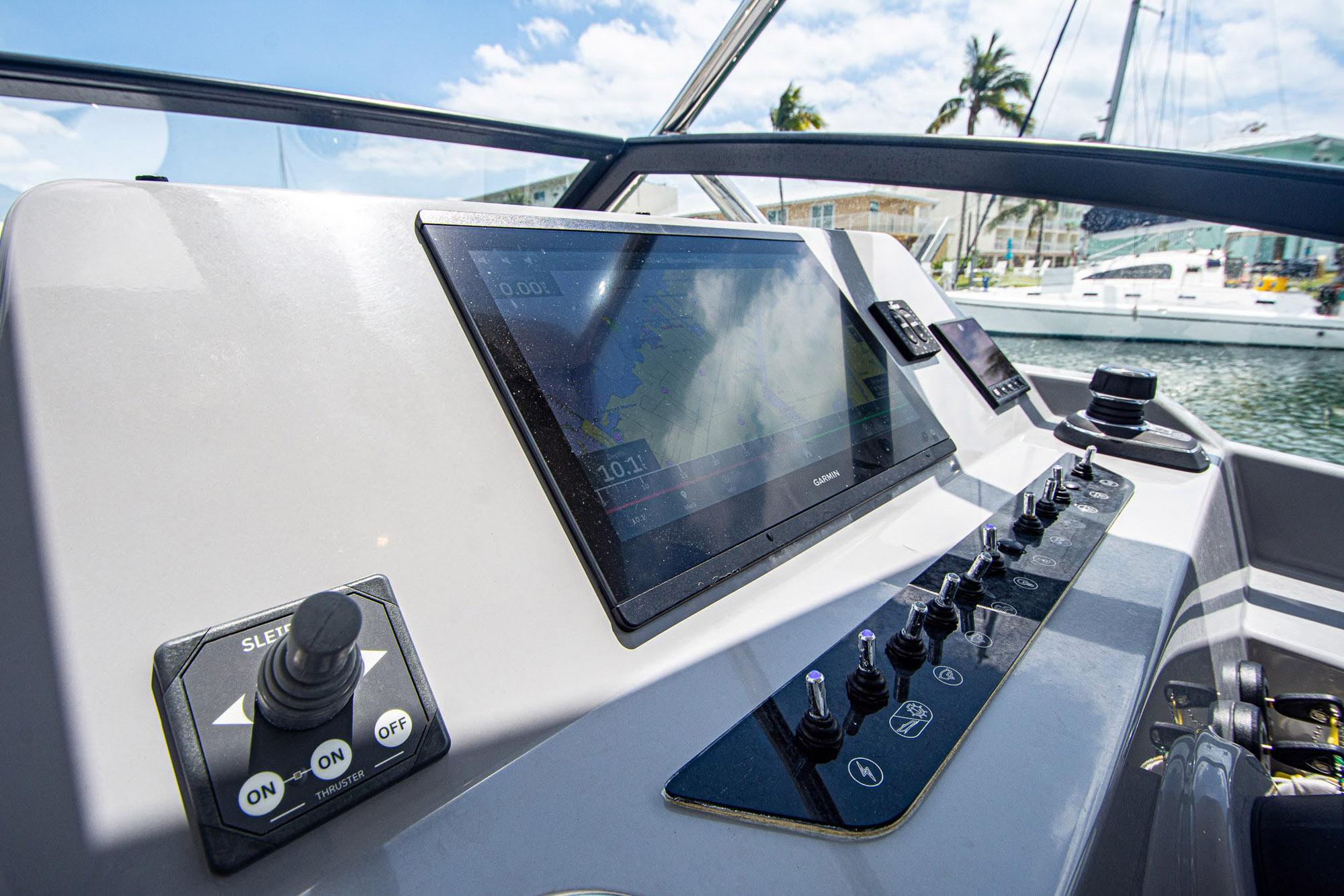 Yacht Photos Pics