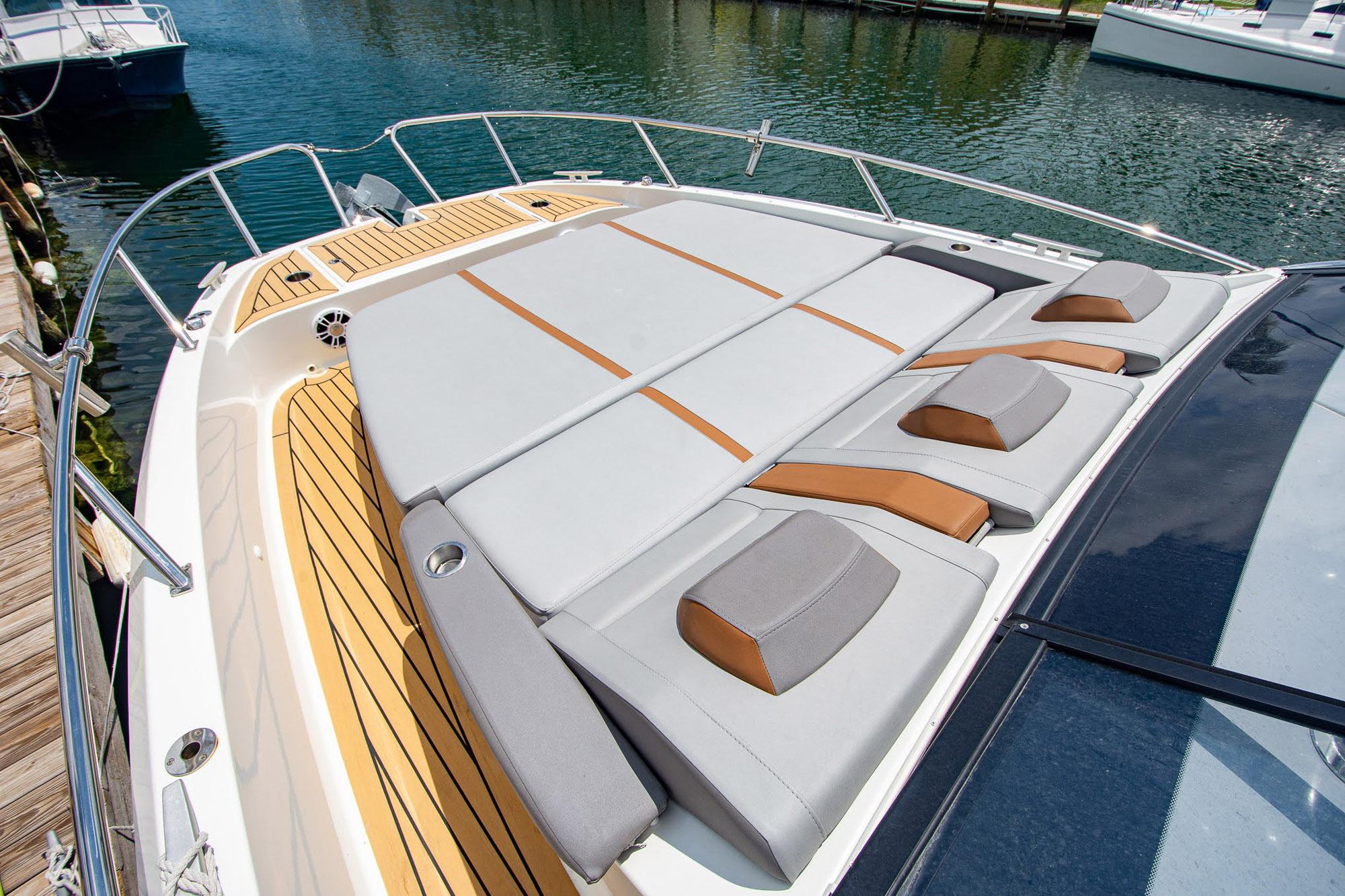 Yacht Photos Pics